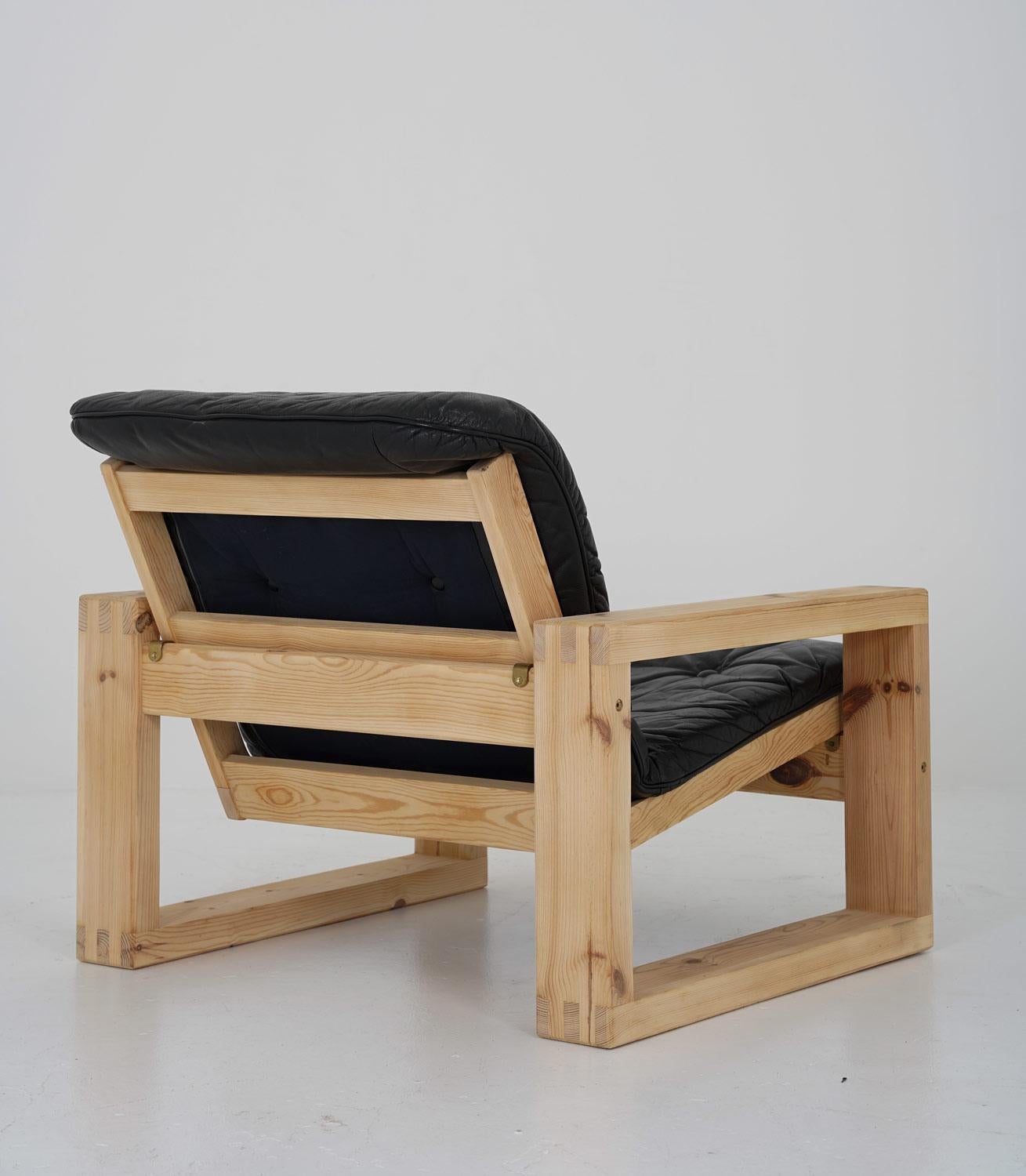 Pine Scandinavian Midcentury Lounge Chairs by Yngve Ekström for Swedese For Sale