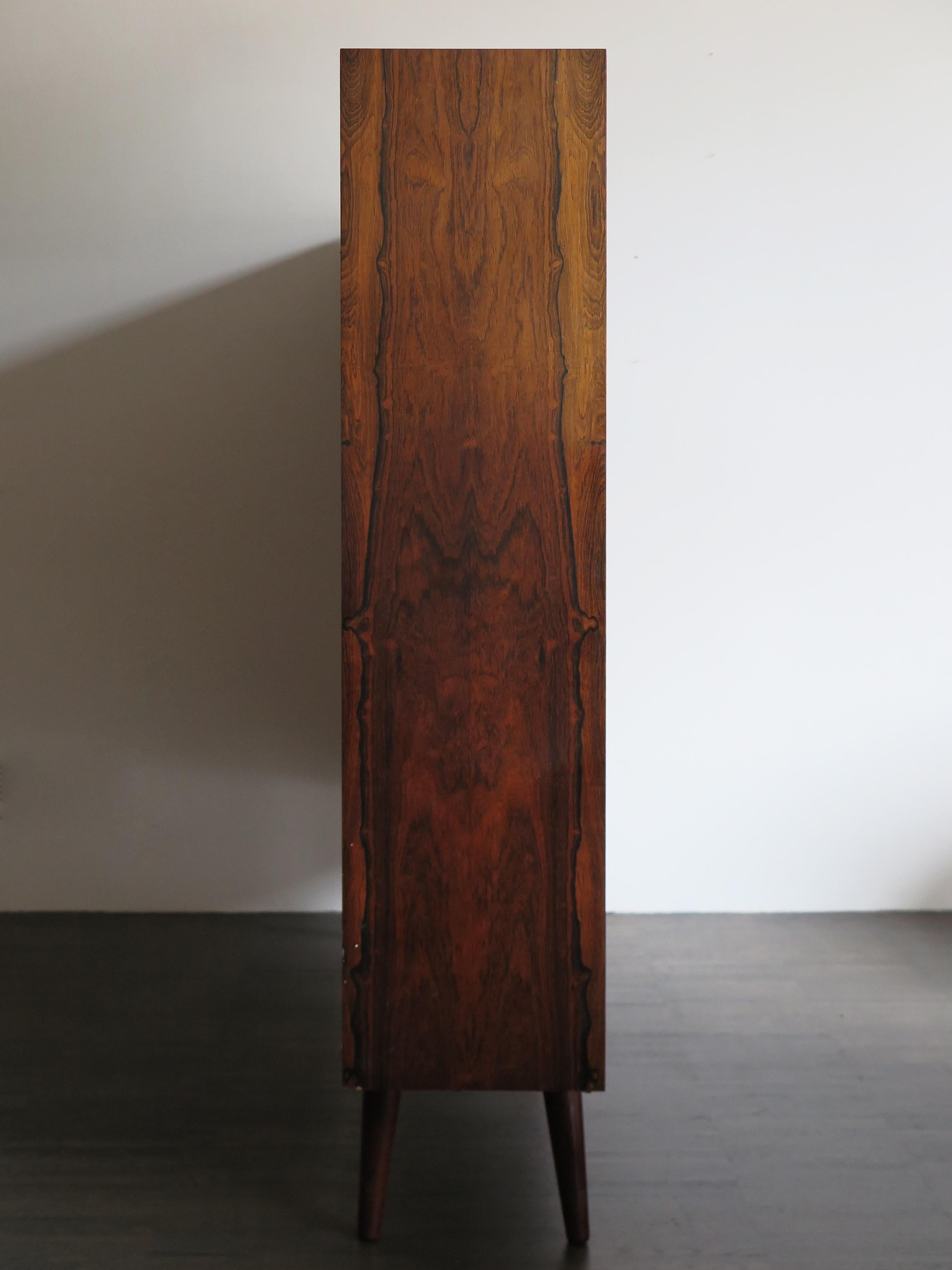 Scandinavian Mid-Century Modern Design Dark Wood Bookcase, 1960s In Good Condition In Reggio Emilia, IT