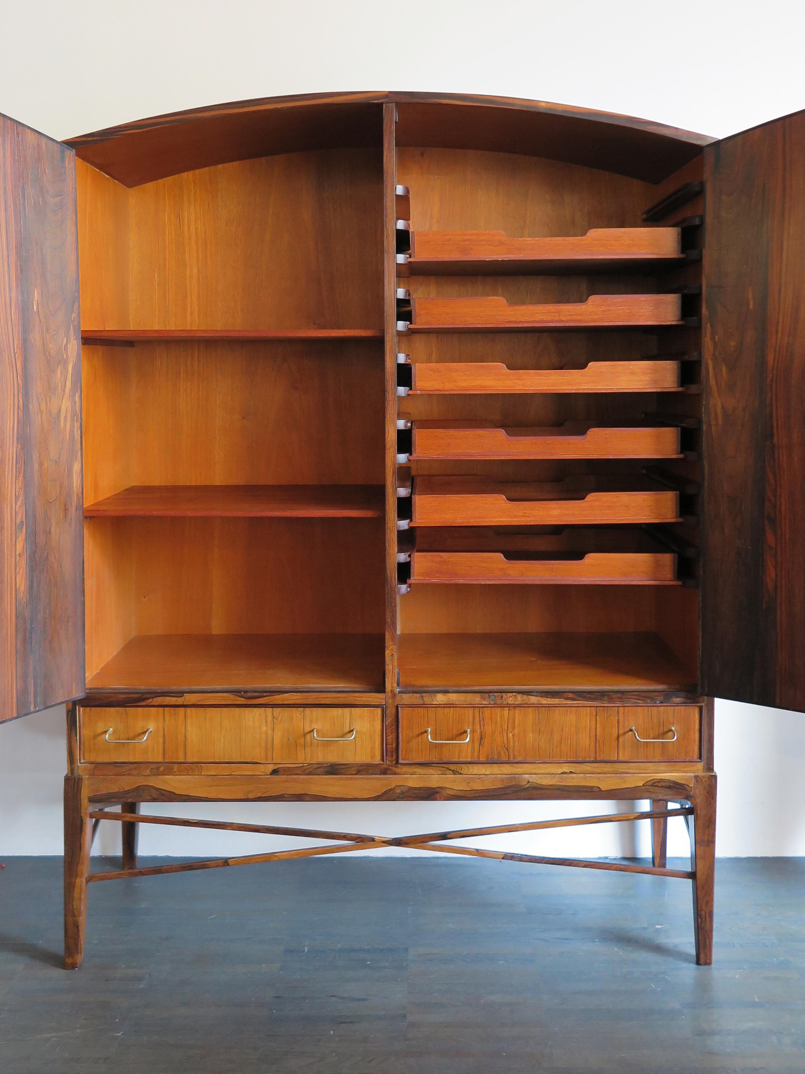 Scandinavian Midcentury Modern Design Dark Wood Cabinet, 1960s In Good Condition For Sale In Reggio Emilia, IT