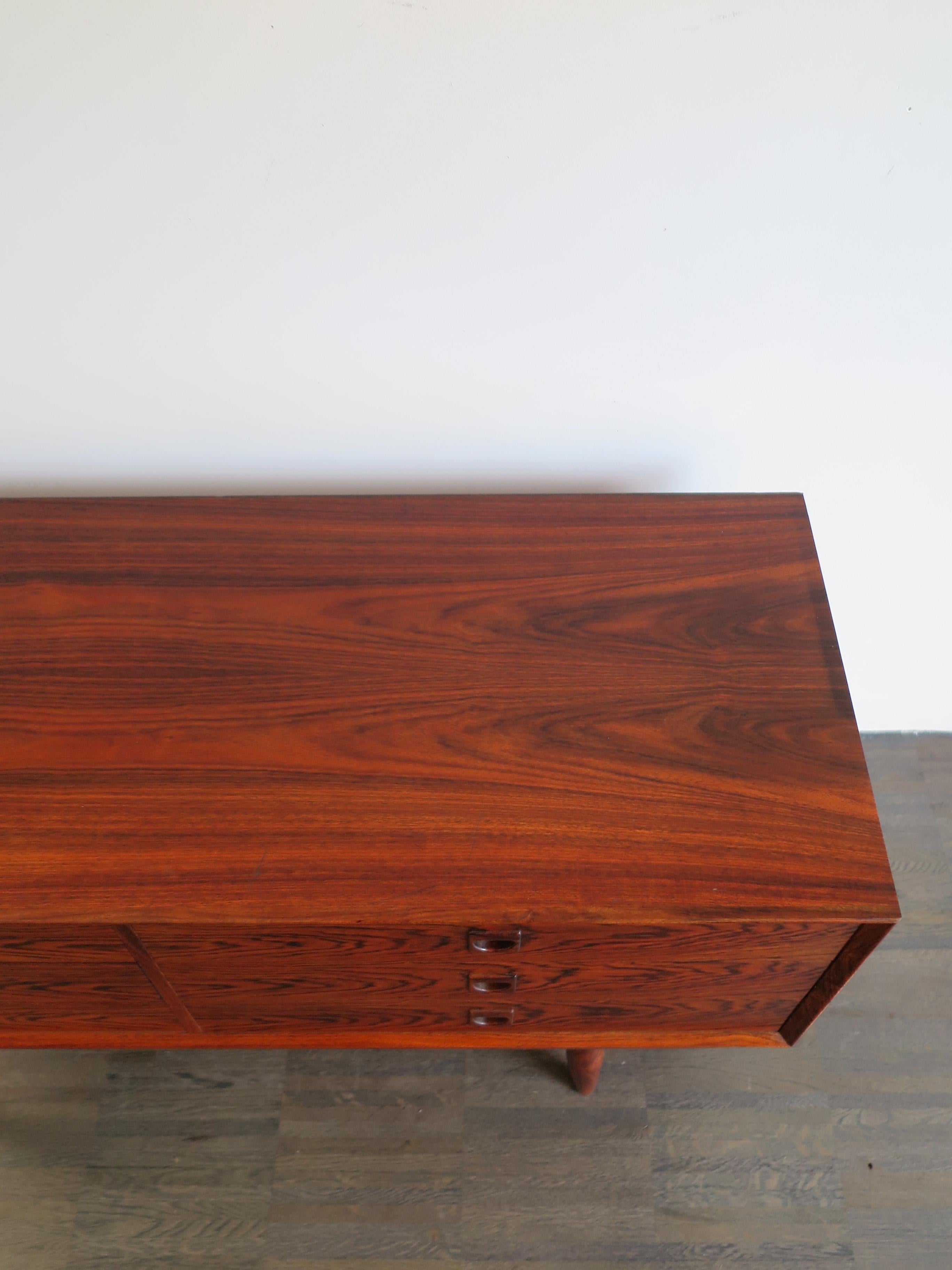 Scandinavian Mid-Century Modern Design Dark Wood Chest, 1950s In Good Condition In Reggio Emilia, IT