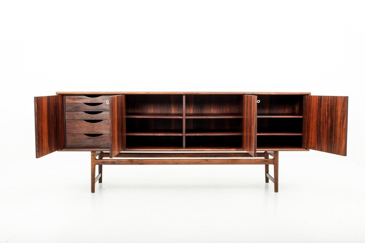 Skandinavisches Sideboard aus Rosenholz aus der Mitte des Jahrhunderts „Darby“ von Torbjørn Afdal, Norwegen (Skandinavische Moderne) im Angebot