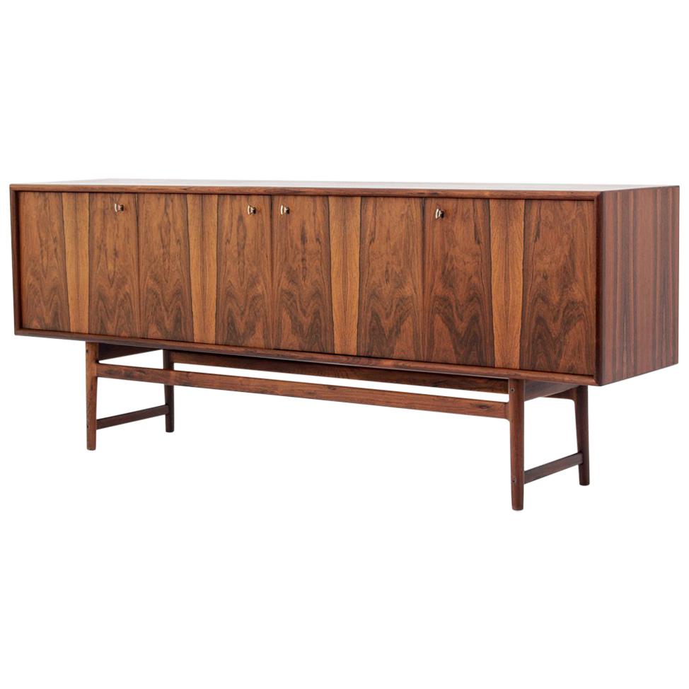 Skandinavisches Sideboard aus Rosenholz aus der Mitte des Jahrhunderts „Darby“ von Torbjørn Afdal, Norwegen im Angebot