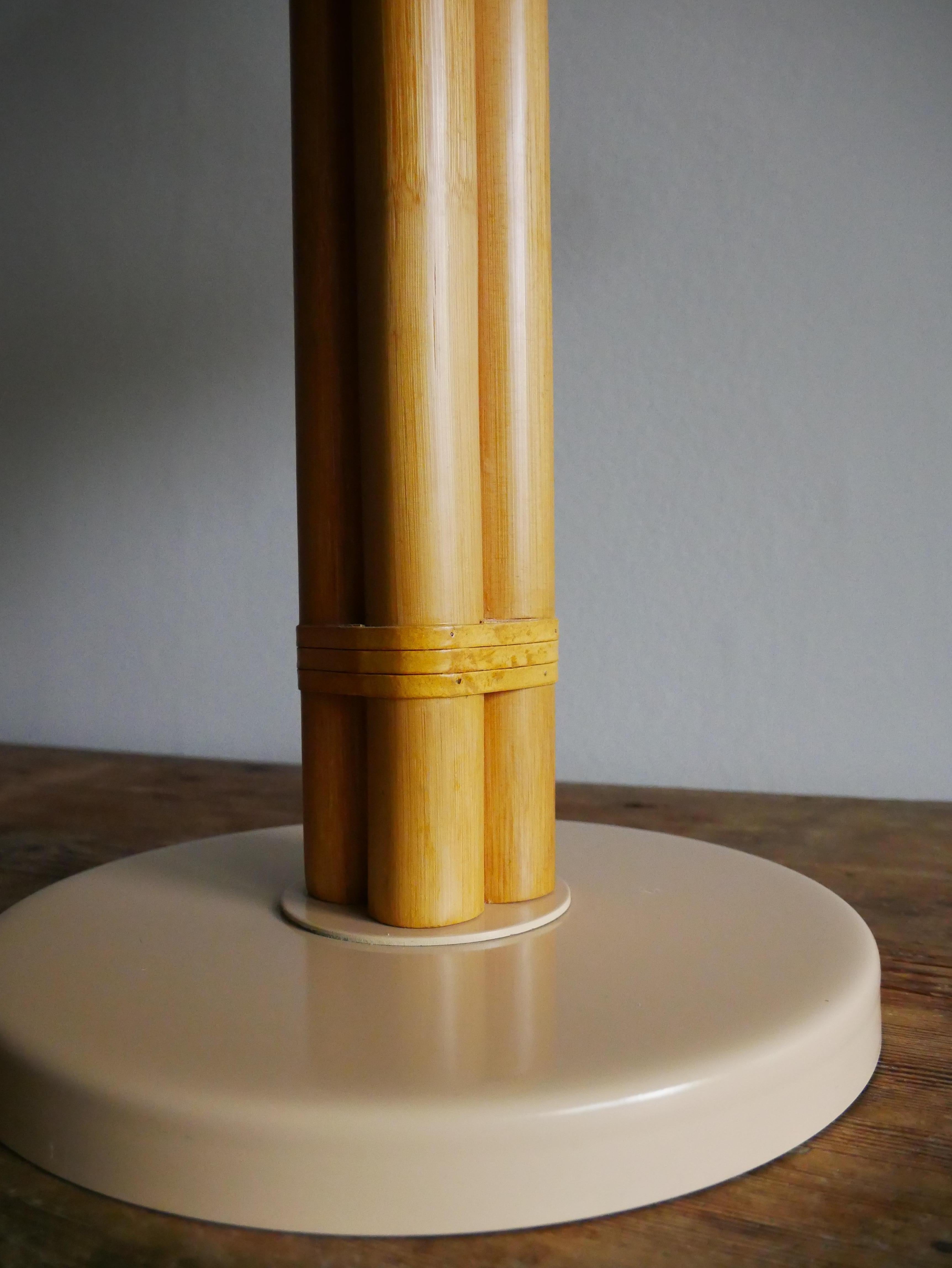 Swedish Scandinavian Midcentury Table Lamp, Bergboms B-105 Sweden, 1960s. For Sale