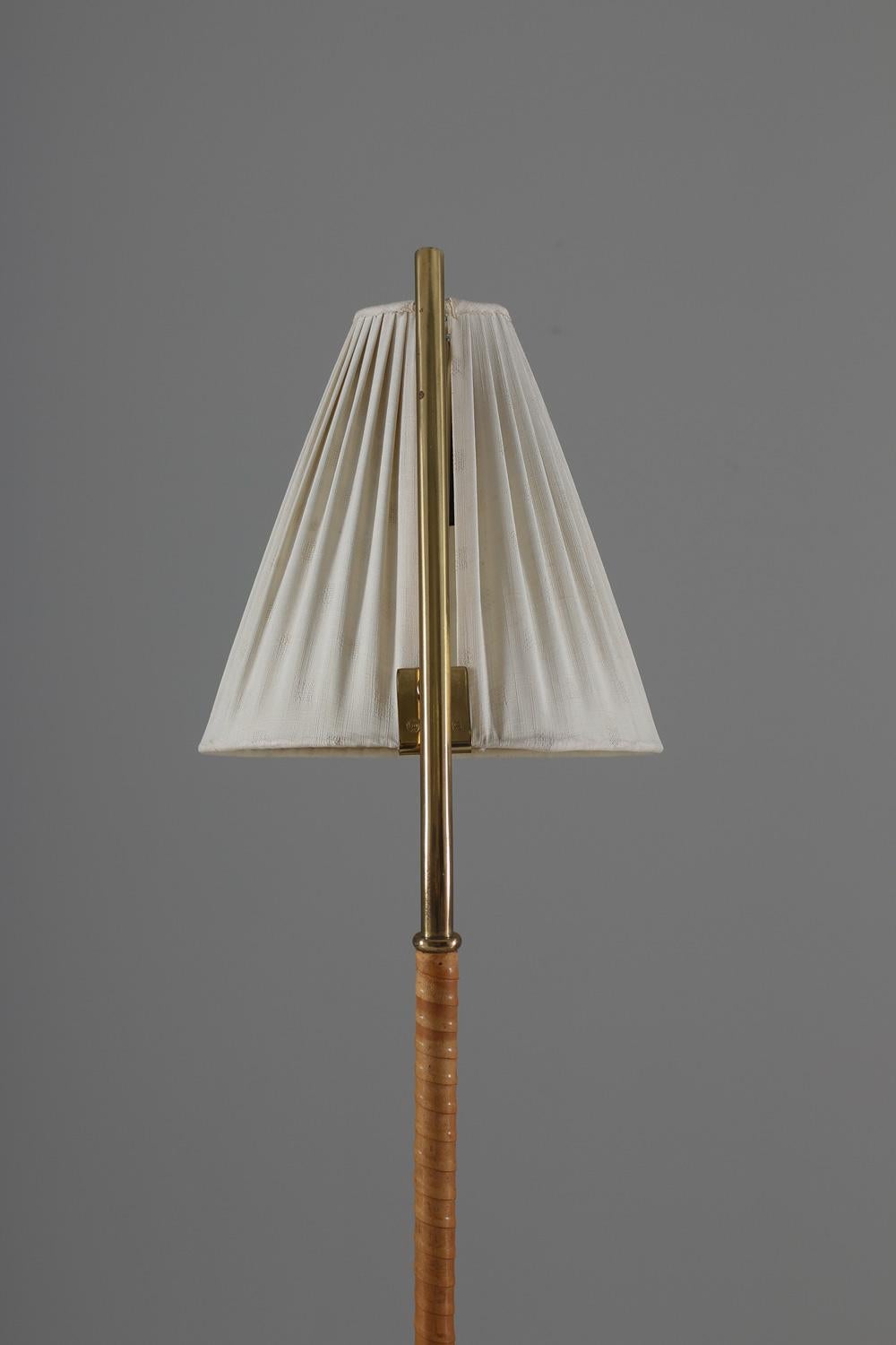 20th Century Scandinavian Midcentury Table Lamp by Böhlmarks, 1940s, Sweden