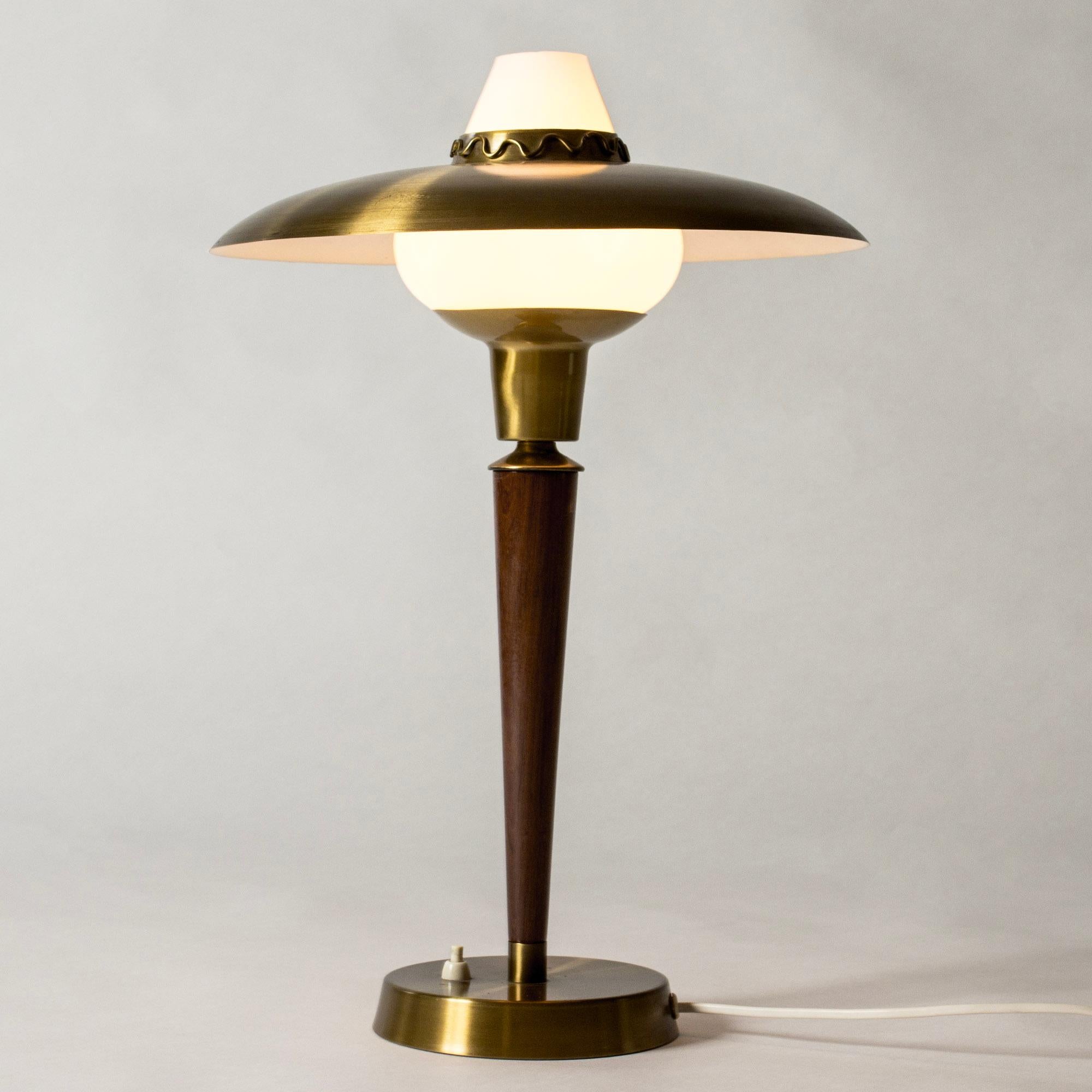 Scandinave moderne Lampe de table scandinave du milieu du siècle par Hans-Agne Jakobsson, Suède, années 1950 en vente