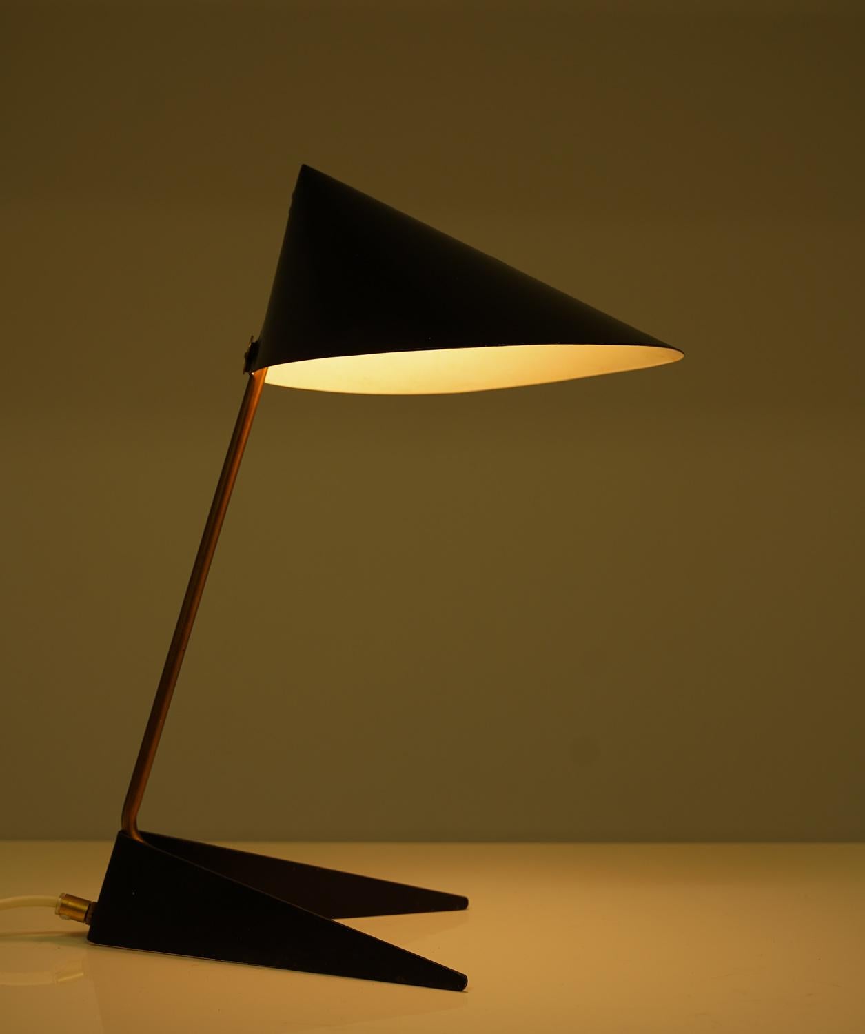 Scandinavian Midcentury Table Lamp by Svend Aage Holm Sørensen For Sale 3