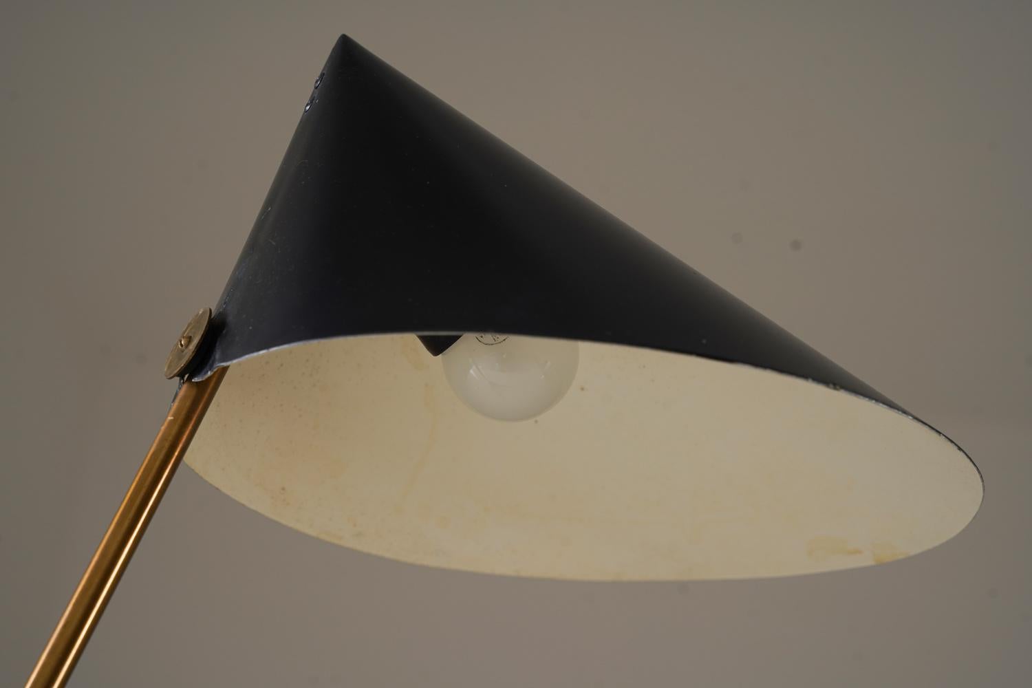 Scandinavian Midcentury Table Lamp by Svend Aage Holm Sørensen In Fair Condition For Sale In Karlstad, SE