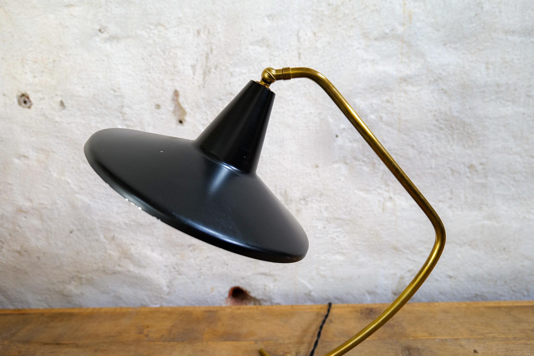 Swedish Scandinavian Mid-Century Tripod Brass Table Lamp, Sweden, 1950 For Sale