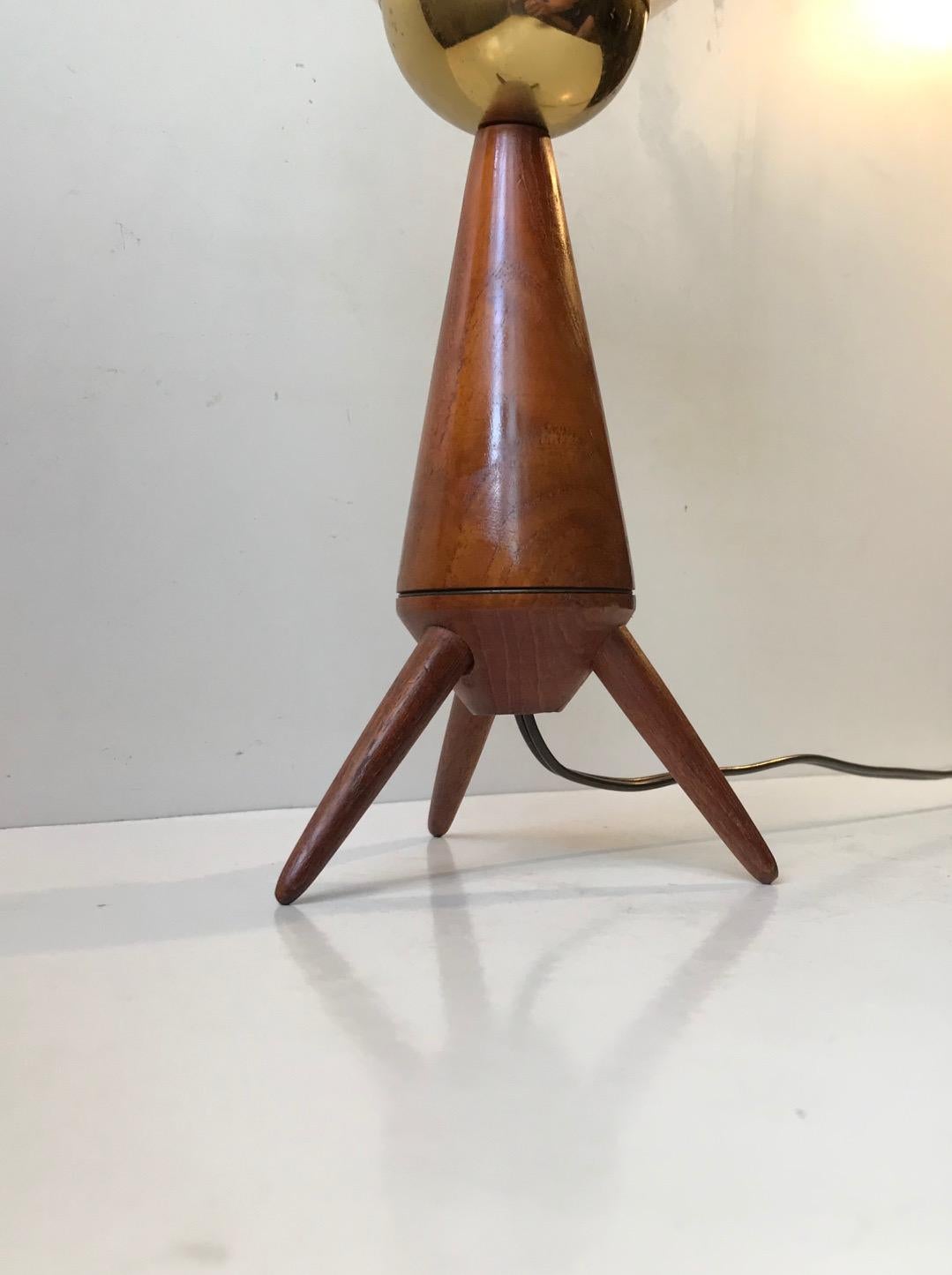 Danish Scandinavian Midcentury Tripod Table Lamp in Teak and Glass, 1960s For Sale