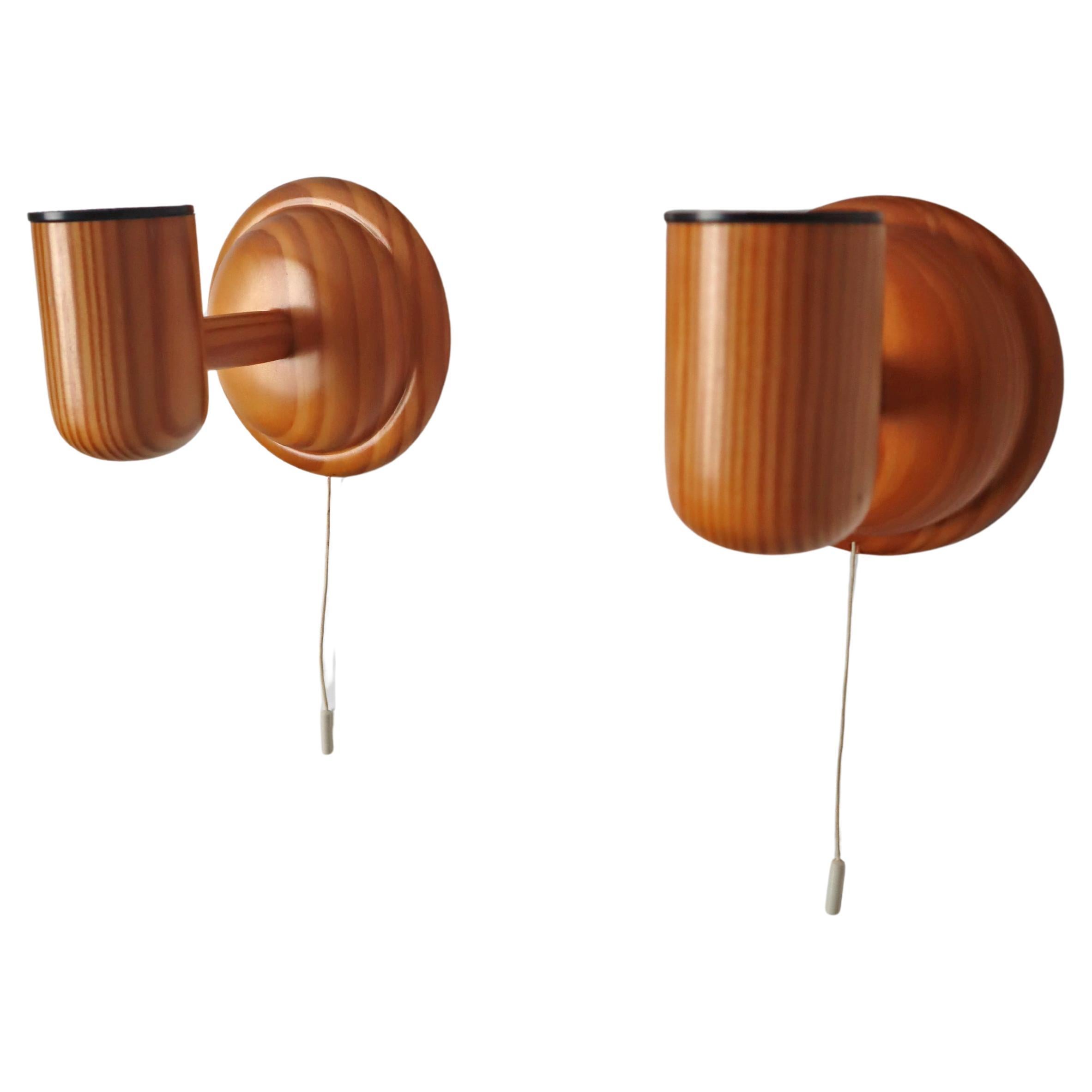 Skandinavisches minimalistisches Wandleuchtenpaar aus Kiefernholz, Schweden 1970er Jahre