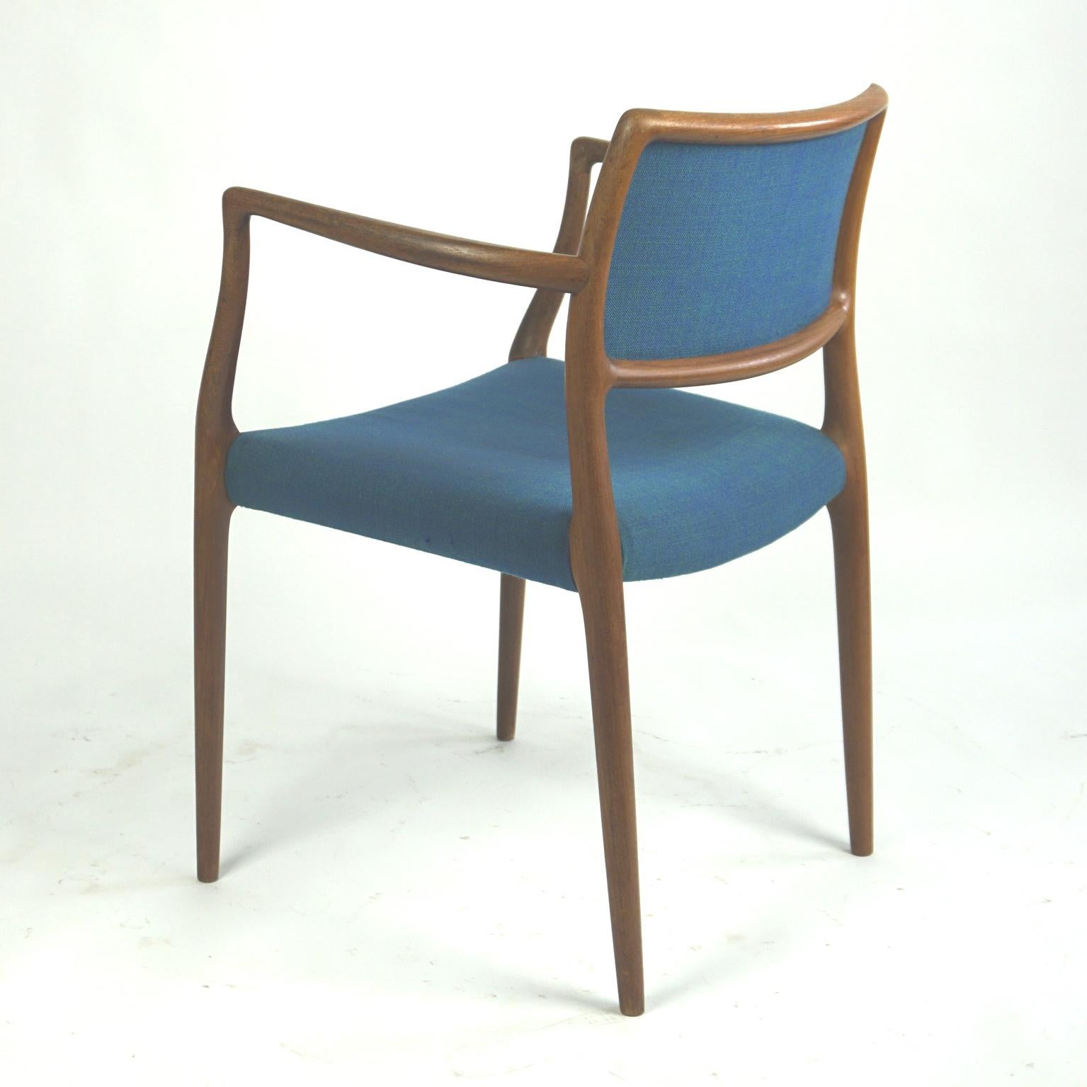 Scandinavian Mod. 65 Teak and Blue Fabric Armchair by Niels Otto Moller In Good Condition In Vienna, AT