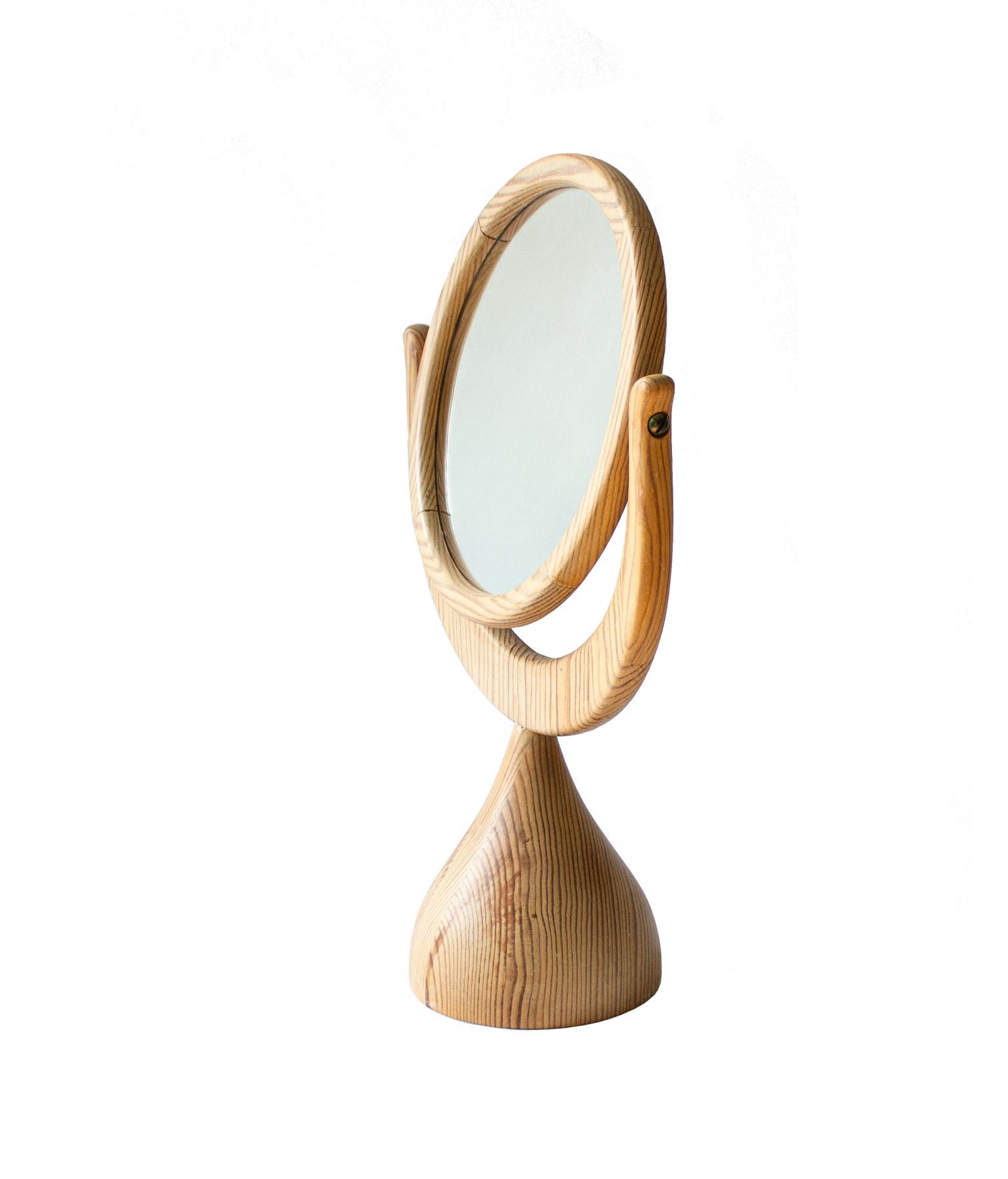 Scandinavian Modern Erik Höglund table mirror in wood, (fir). Rare and in original condition unaltered and have some patina. Made for Boda trä during the 1960s.