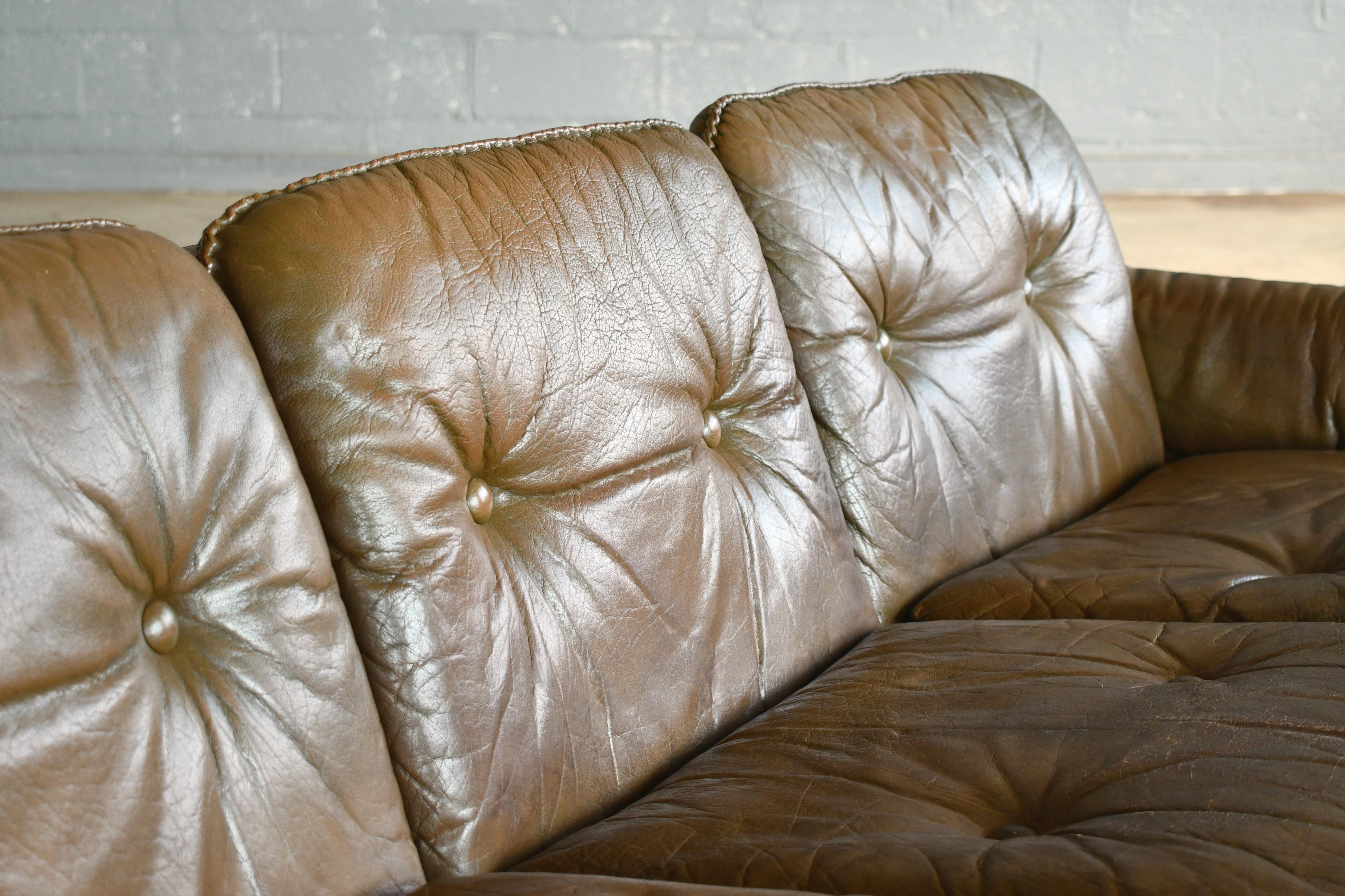 Mid-Century Modern Scandinavian Modern 3-Seat Sofa in Buffalo Leather by Sigurd Ressell for Vatne