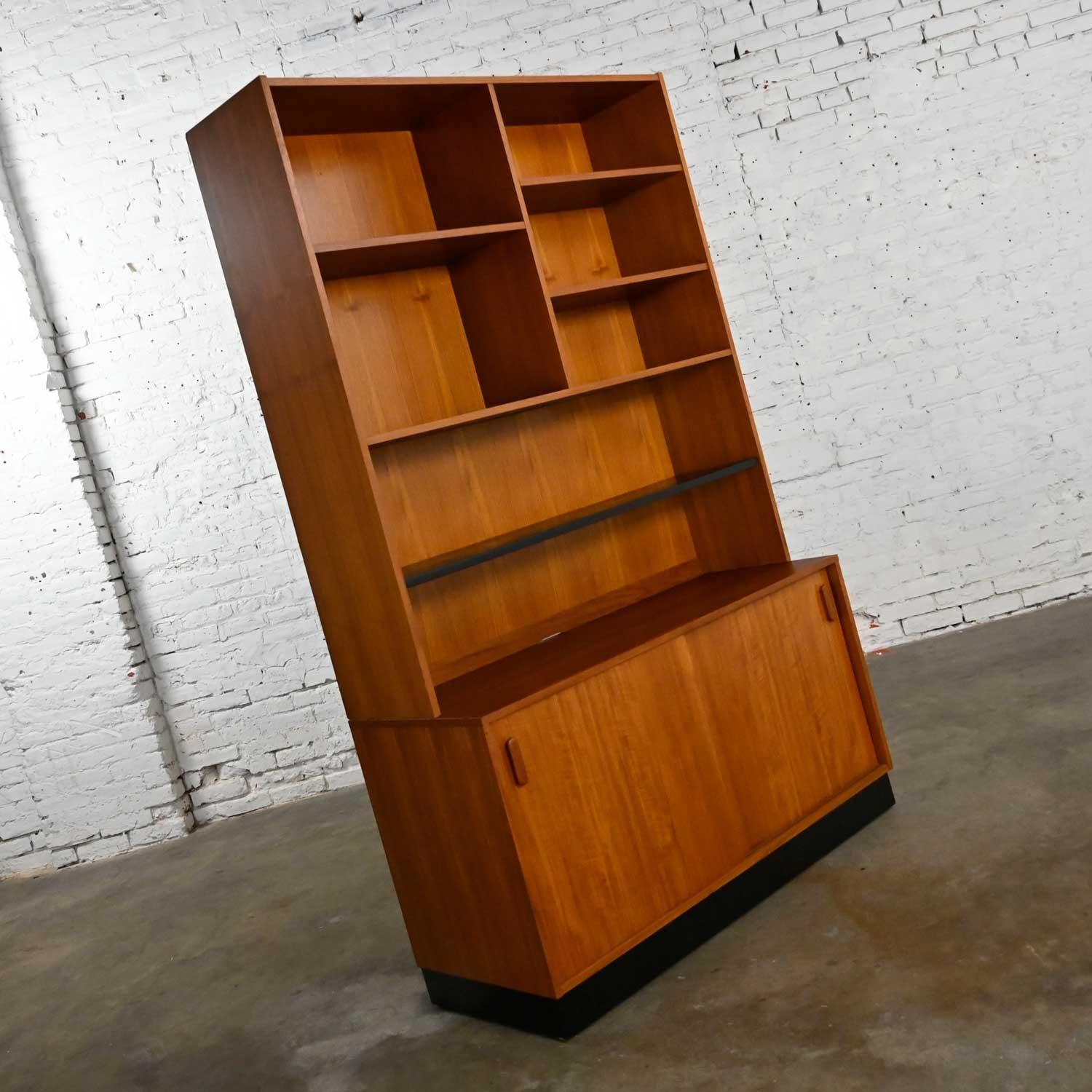 garrison hutch