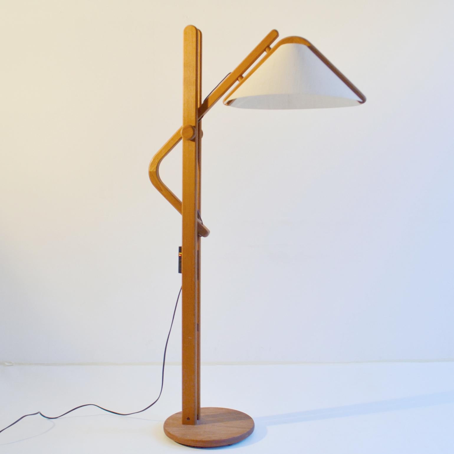 Scandinavian Modern Adjustable Teak Danish Floor Lamp In Excellent Condition In London, GB