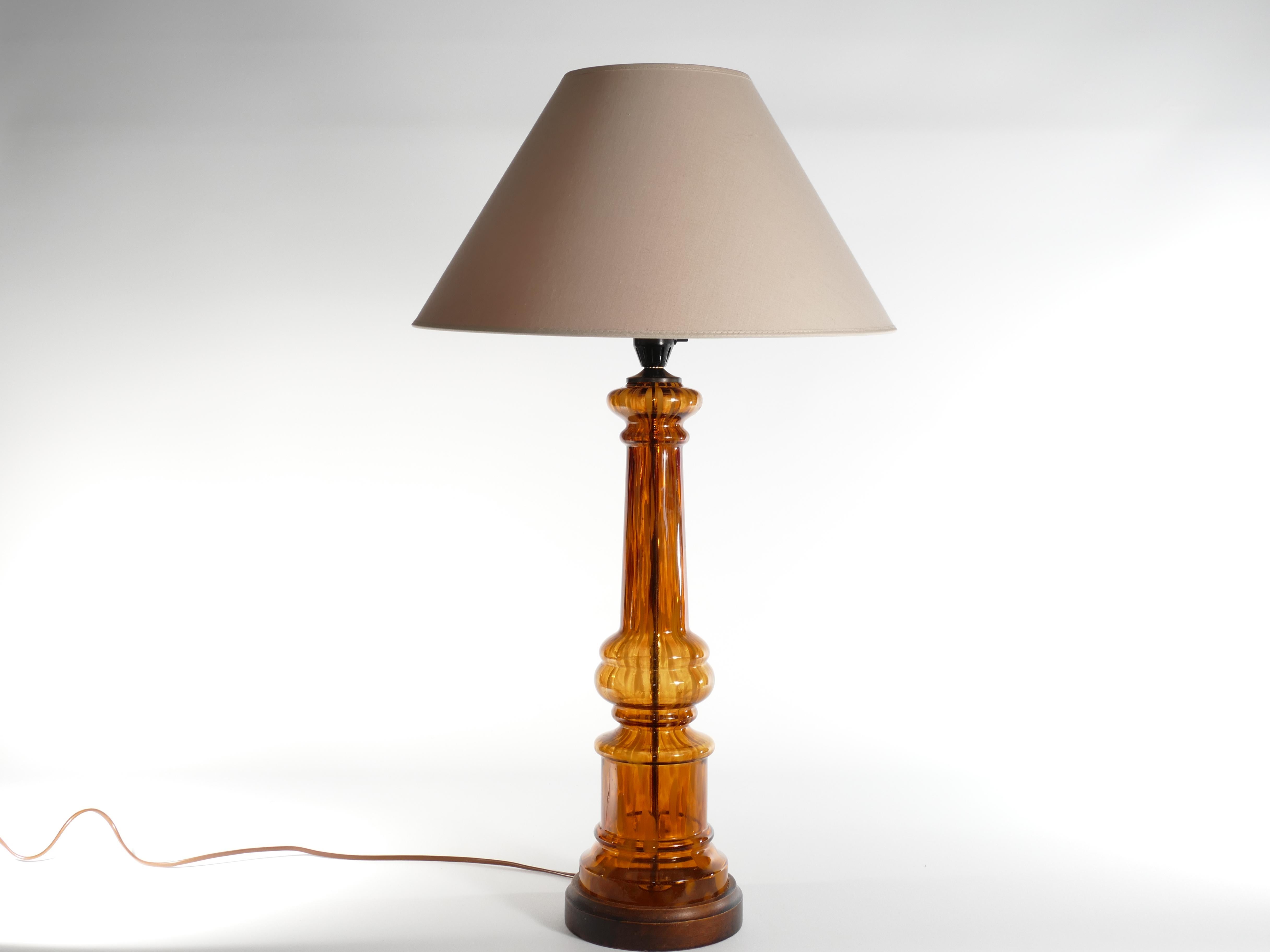 Hand-Crafted Scandinavian Modern Amber Glass Table Lamp by Miranda, 1970s For Sale