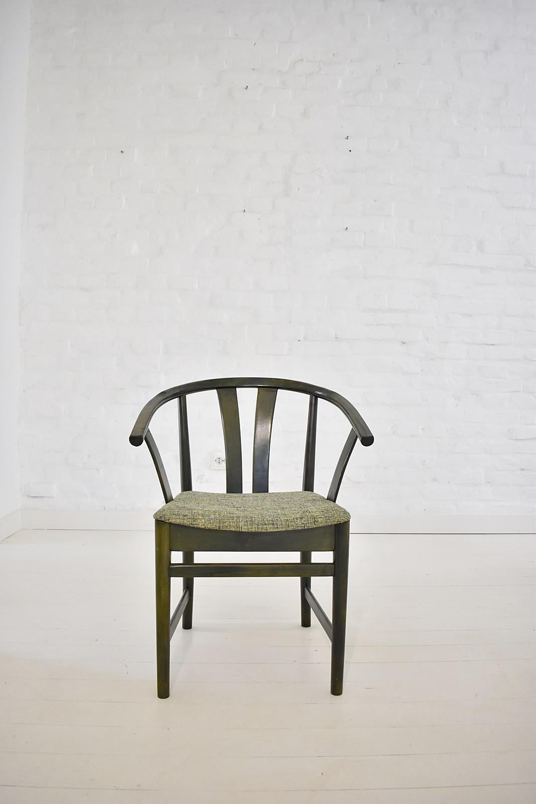Skandinavischer moderner Sessel 
