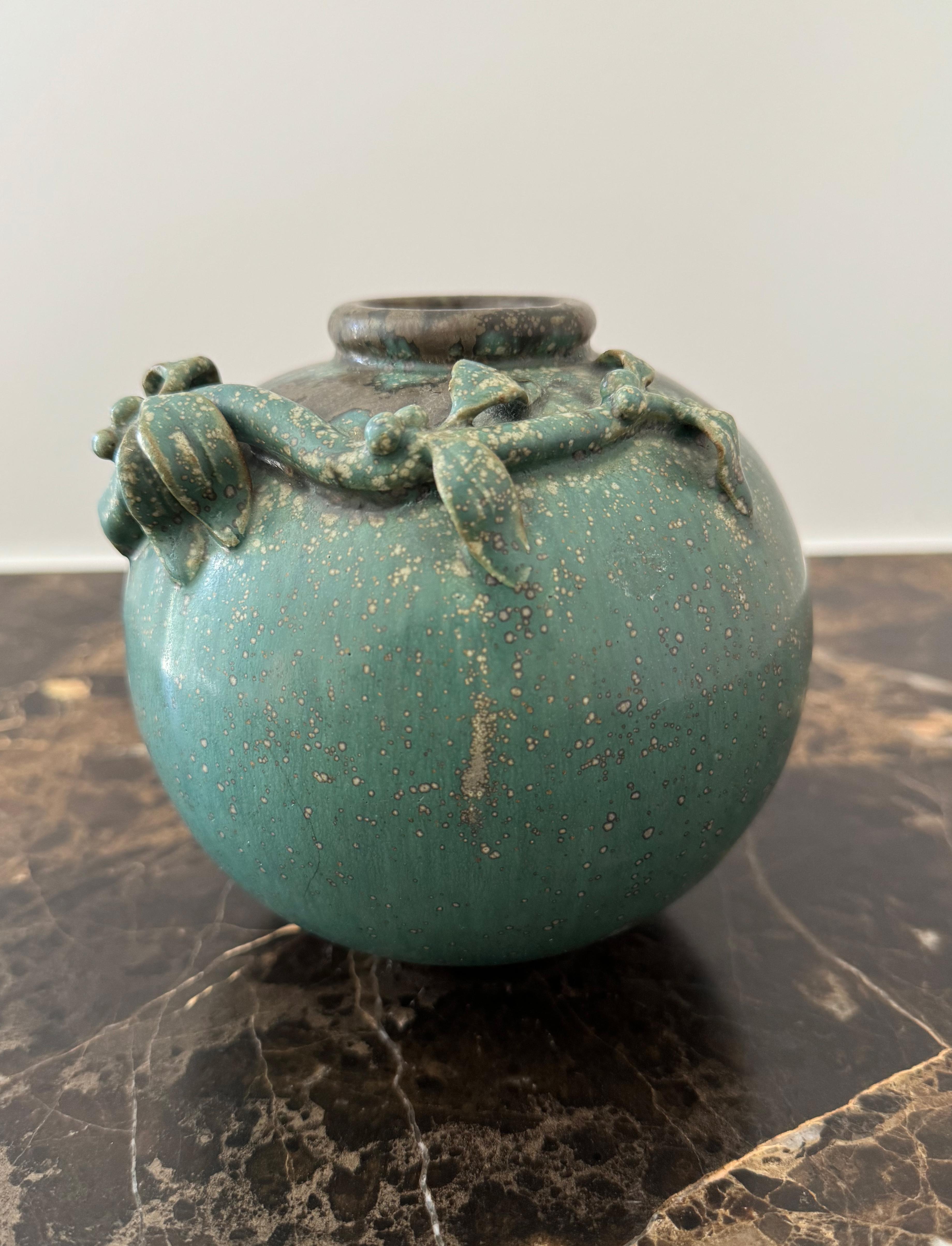 The Modern Scandinavian, Vaso rotondo in blu e verde, Danimarca, anni '50 In condizioni buone in vendita a Stockholm, SE