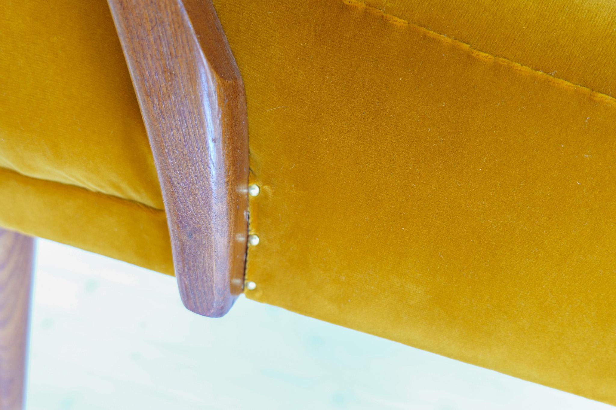 Scandinavian Modern Art Deco Lounge Chairs in Velvet Sweden 1940s For Sale 11