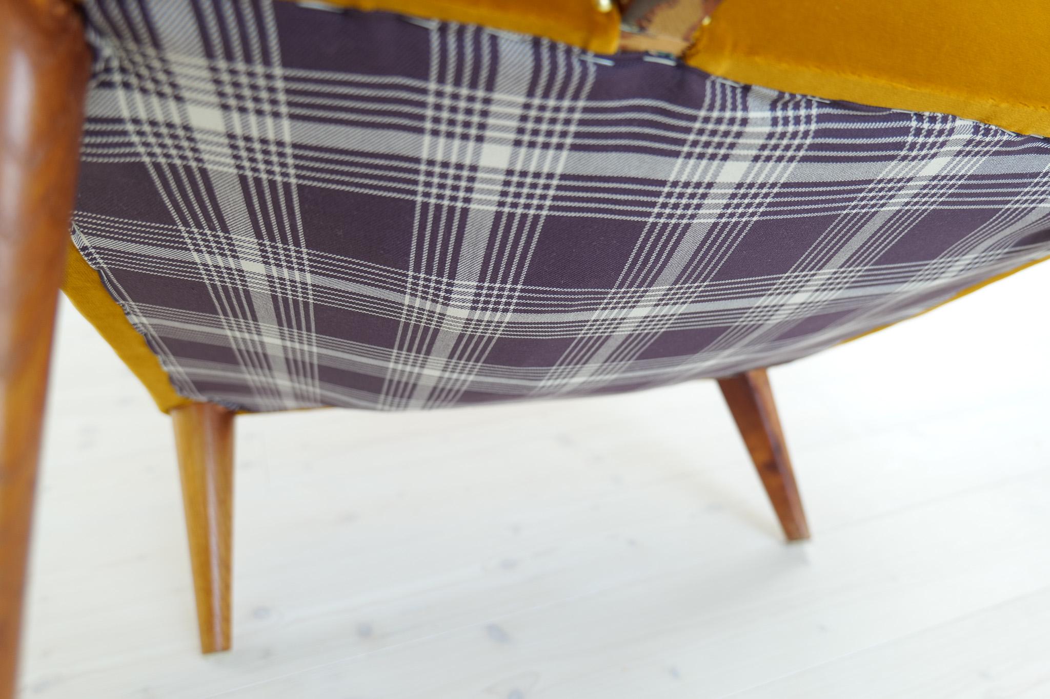 Scandinavian Modern Art Deco Lounge Chairs in Velvet Sweden 1940s For Sale 12