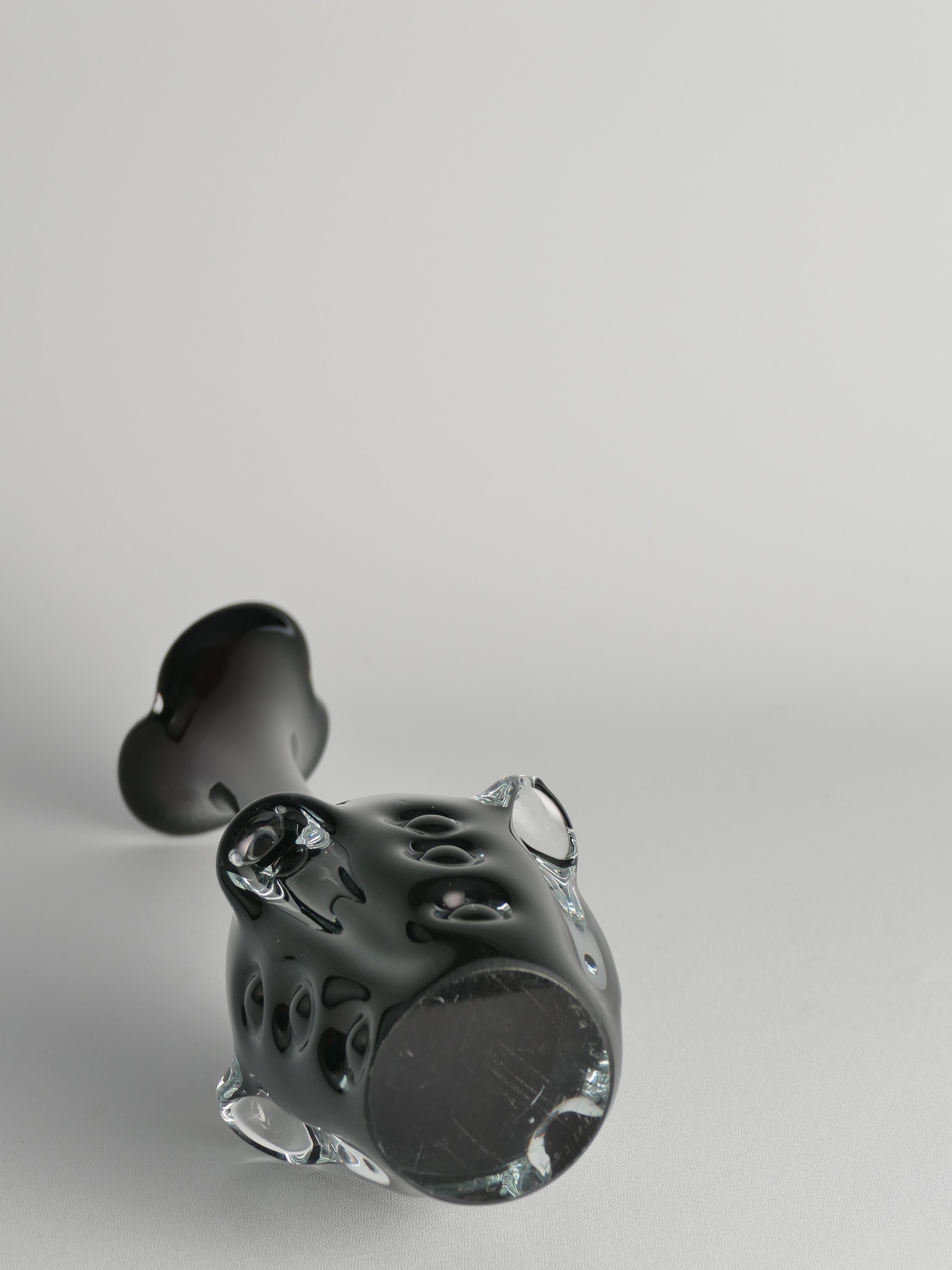 Scandinavian Modern Art Glass Vase by Börne Augustsson for Åseda For Sale 13