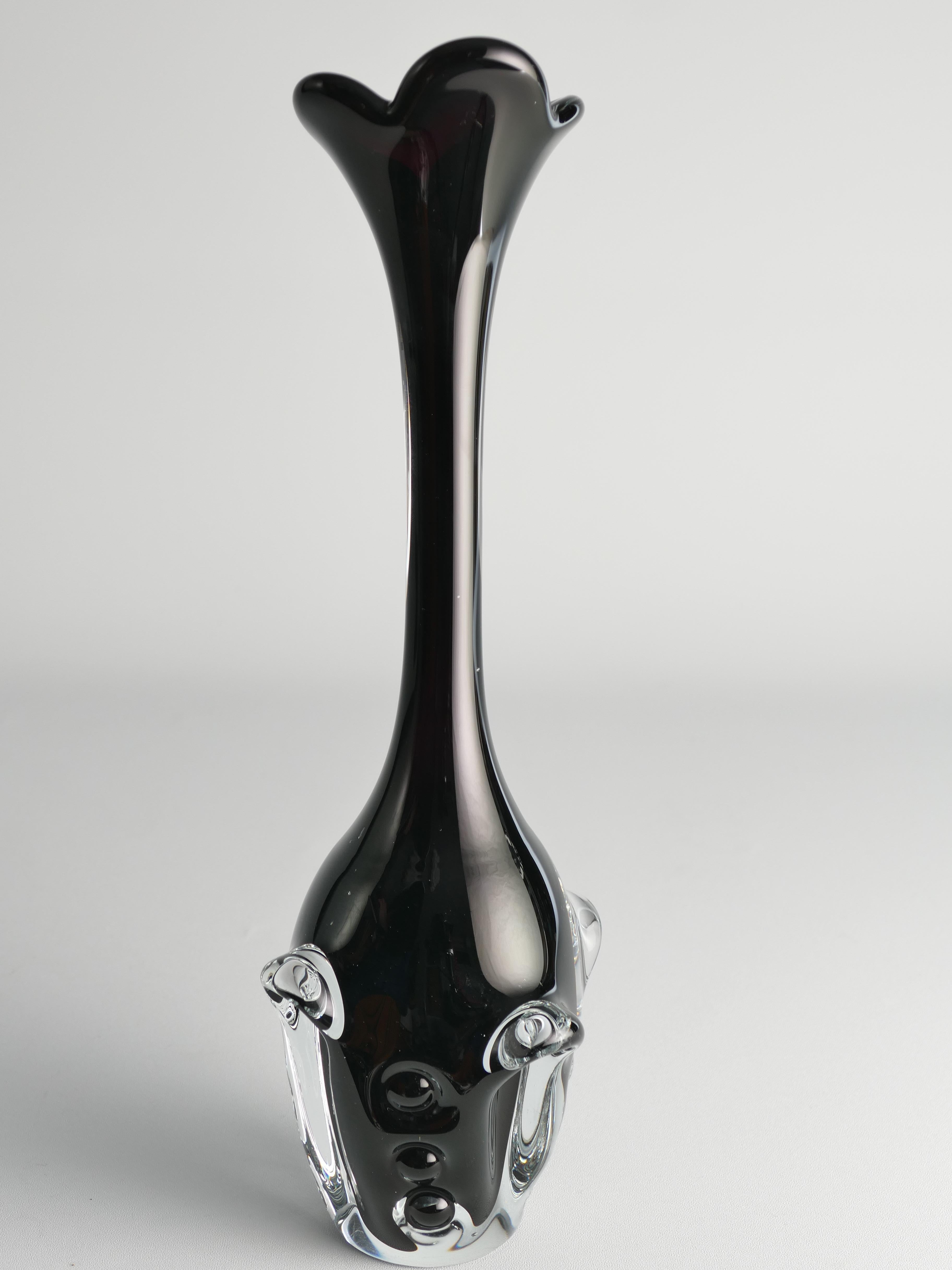 Vase aus skandinavisch modernem Kunstglas von Börne Augustsson für Åseda im Zustand „Gut“ im Angebot in Grythyttan, SE