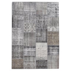 The Modern Scandinavian Tappeto in lana grigio cenere Patch Work 5'7''x7'11''