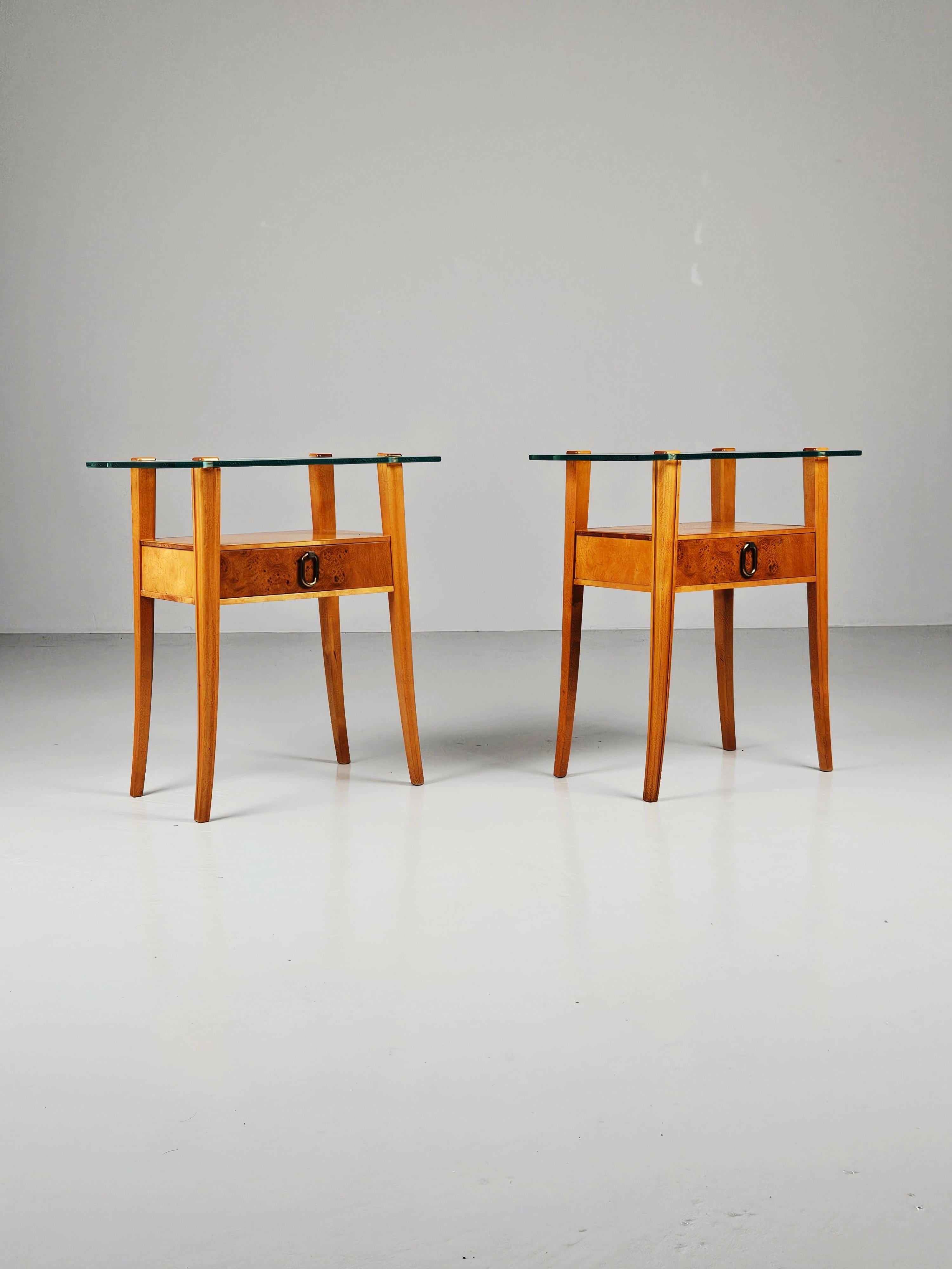 Scandinave moderne Tables de chevet modernes scandinaves produites par Bodafors, Suède, années 1950 en vente