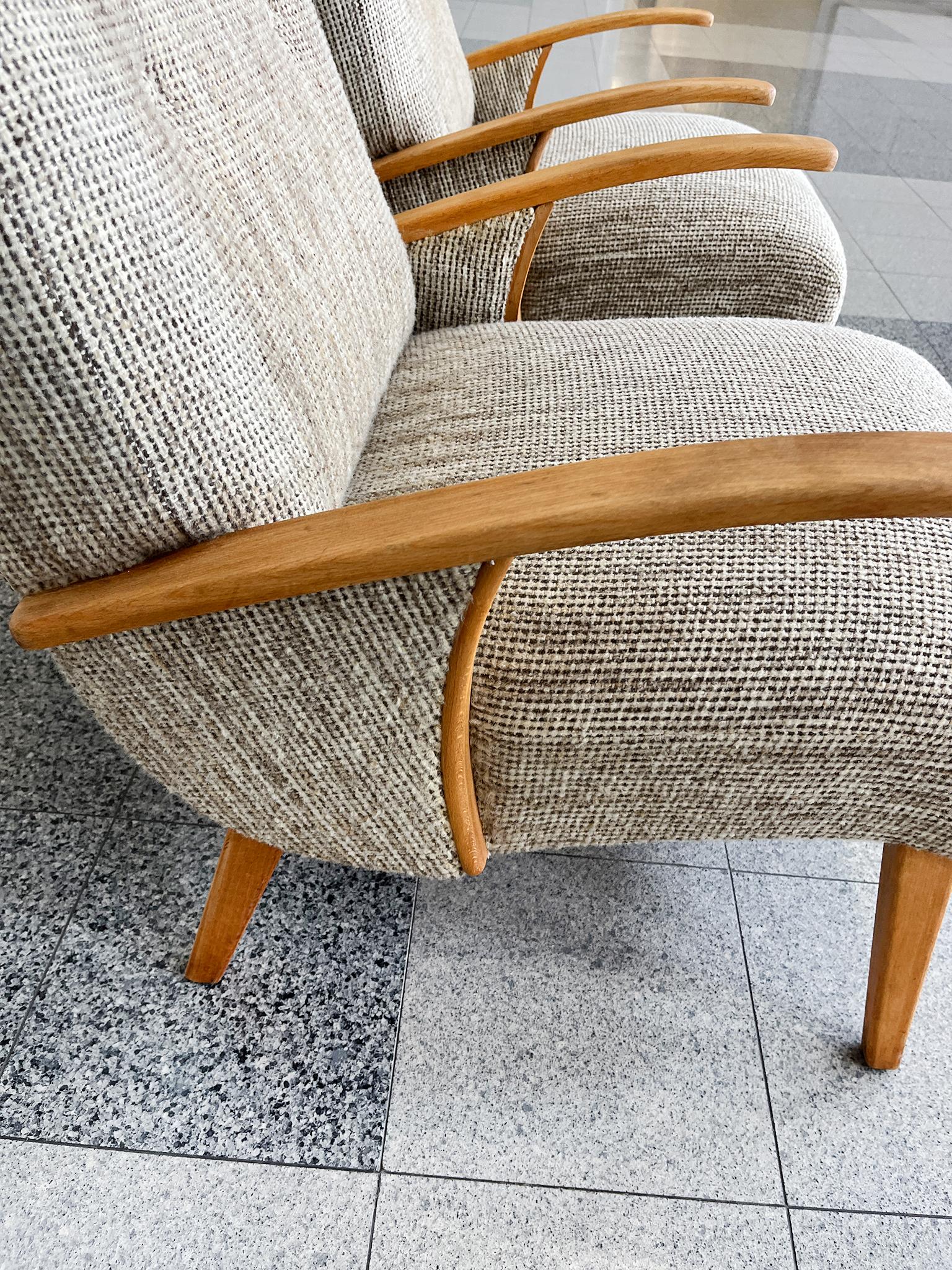 Sedie da salotto The Modern Scandinavian - Una coppia in vendita 3