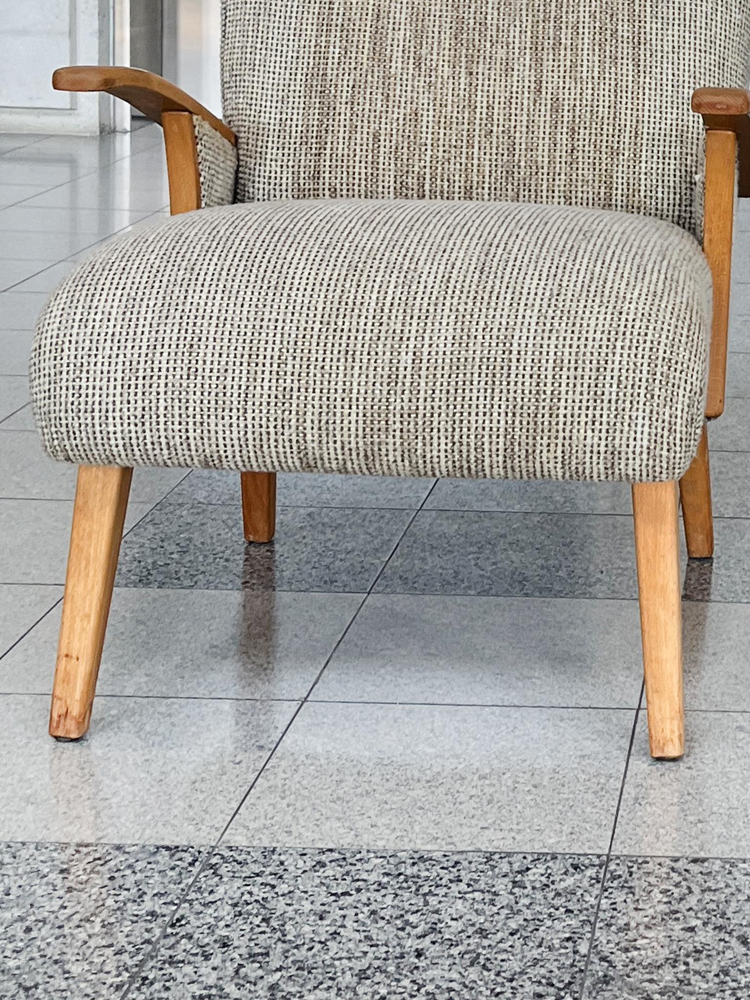 Sedie da salotto The Modern Scandinavian - Una coppia in vendita 5