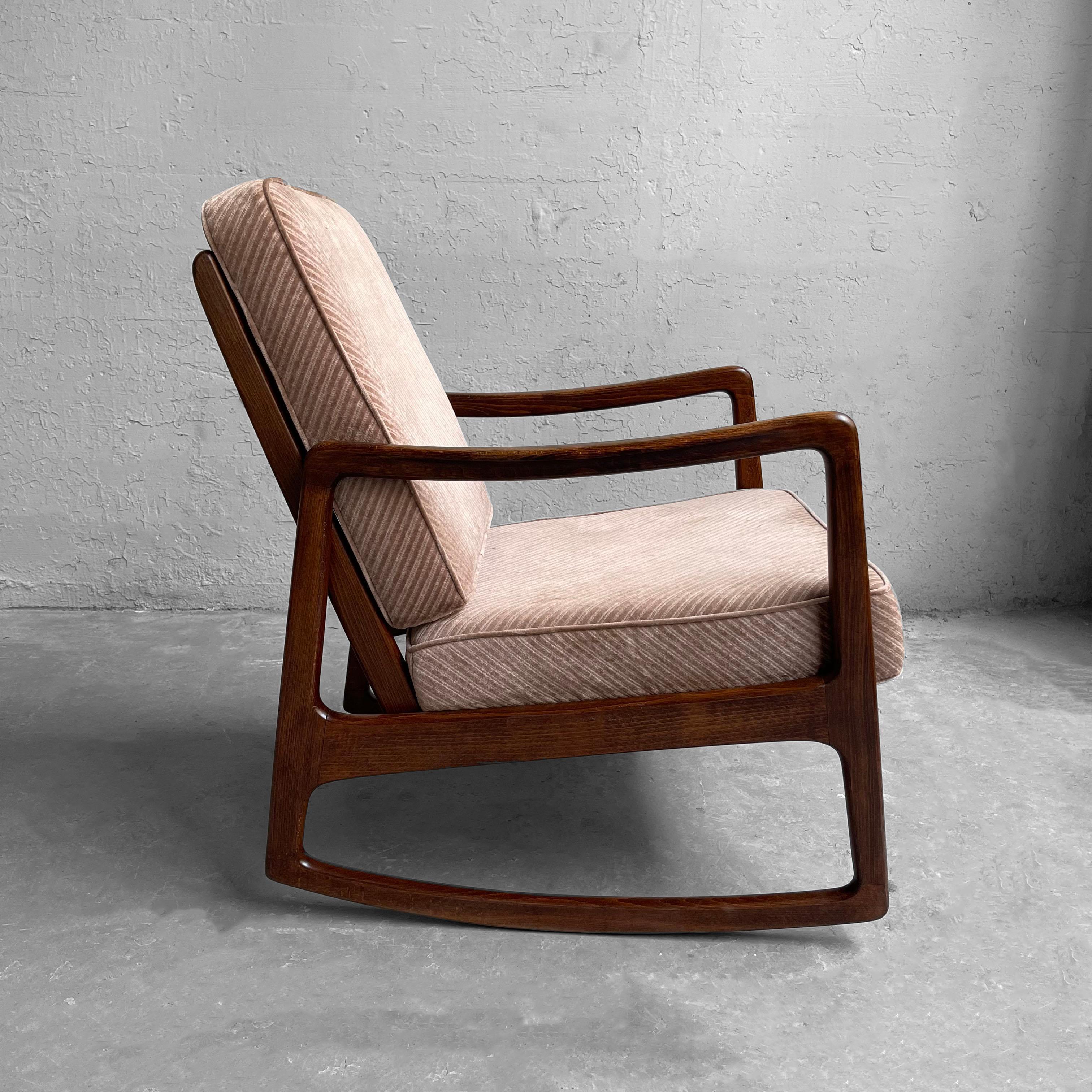Scandinavian Modern Beech Rocking Chair by Ole Wanscher, France & Daverkosen In Good Condition In Brooklyn, NY