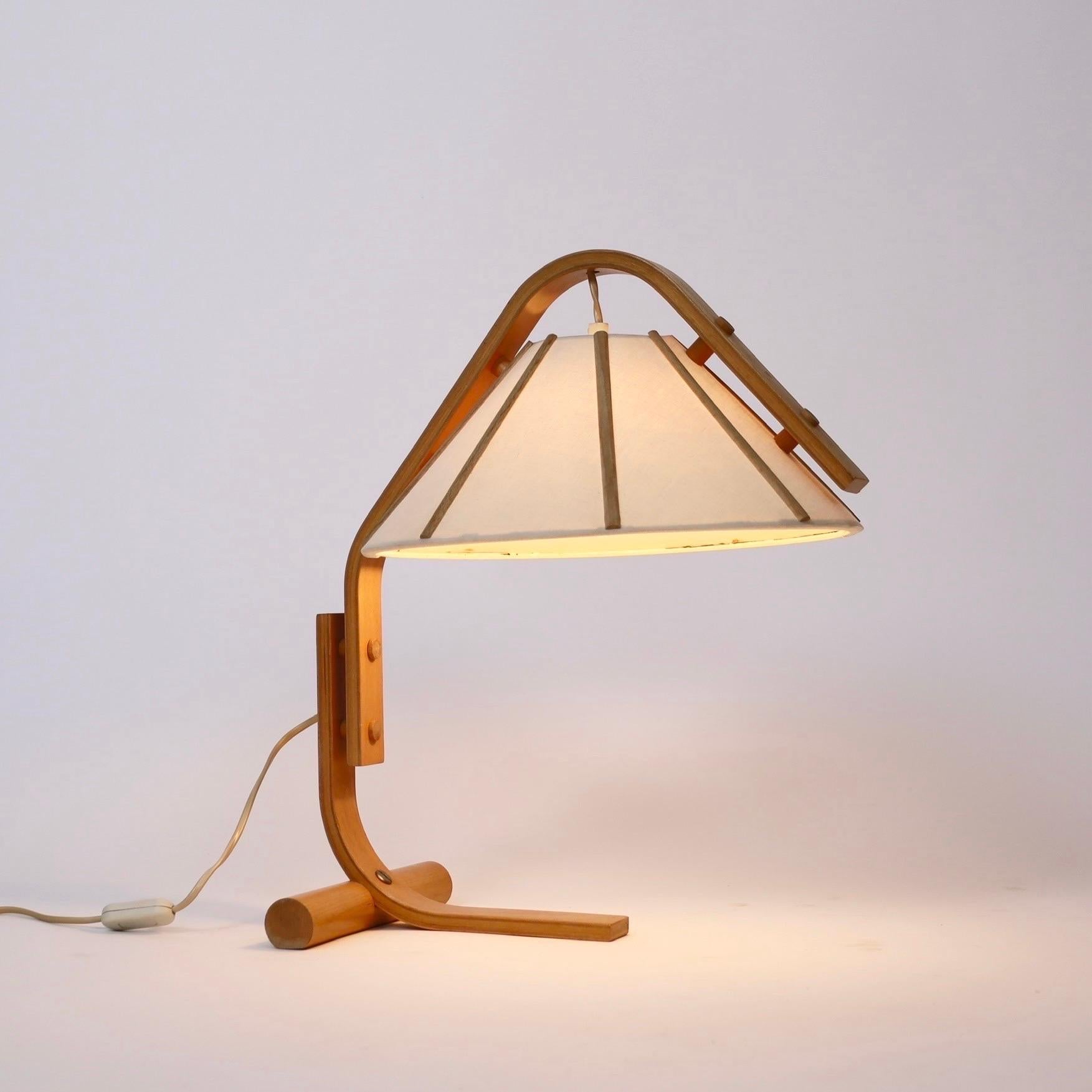 Lampe de bureau scandinave moderne en bois de hêtre de Jan Wickelgren, 1970, Suède en vente 5