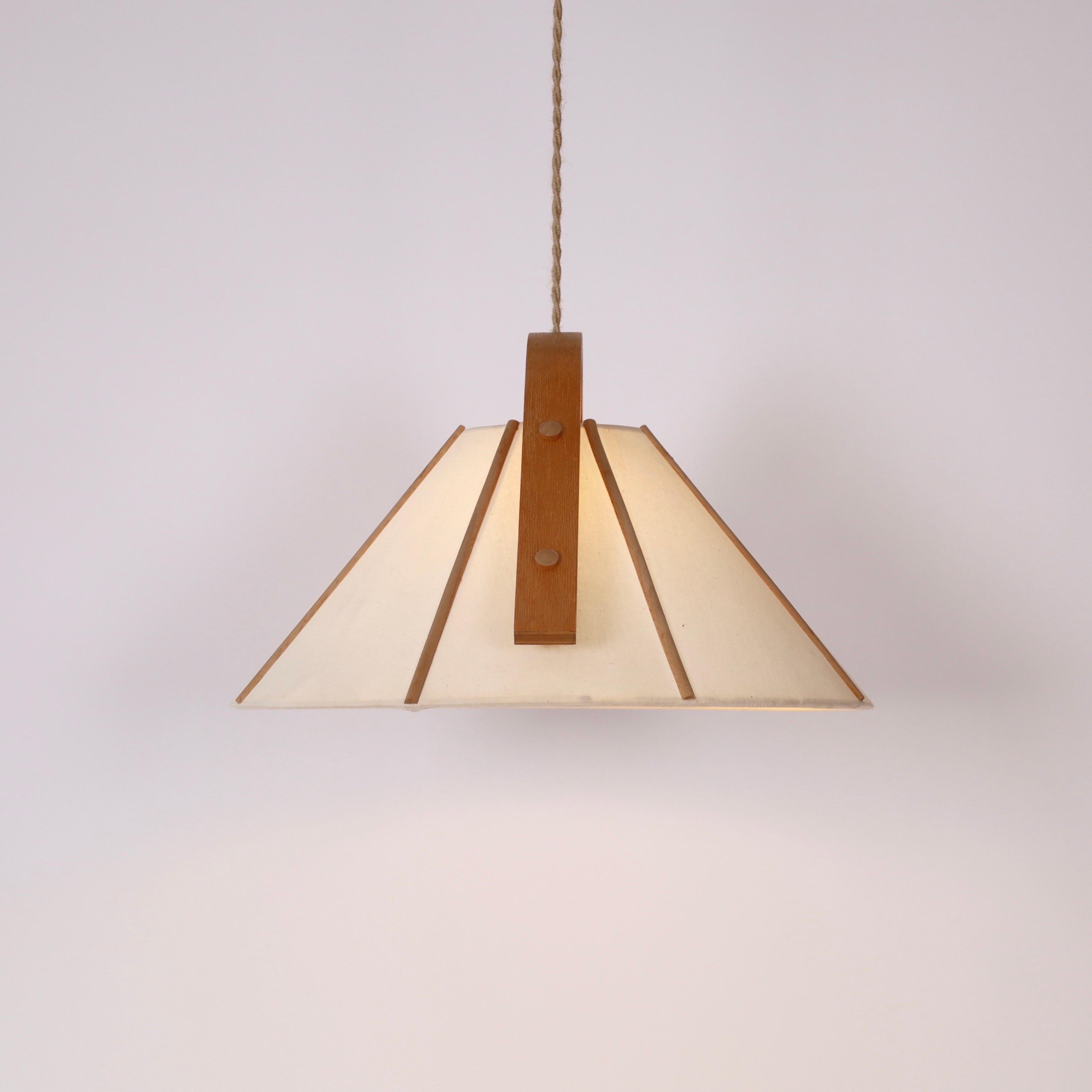 Danish Scandinavian Modern Beech wood pendant light by Jan Wickelgren, 1970s, Sweden