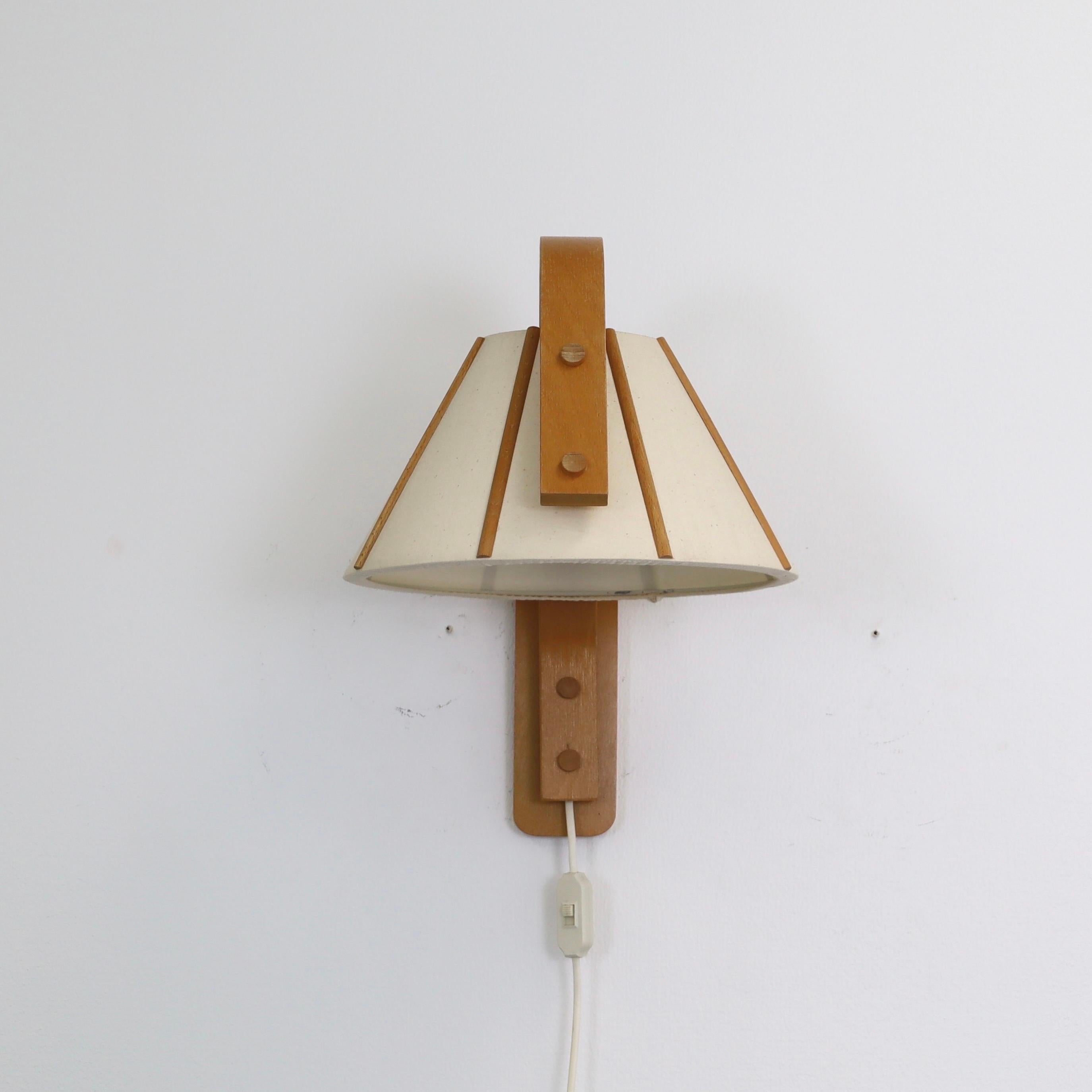 Scandinavian Modern Beech wood wall lamp by Jan Wickelgren, 1970s, Sweden  6