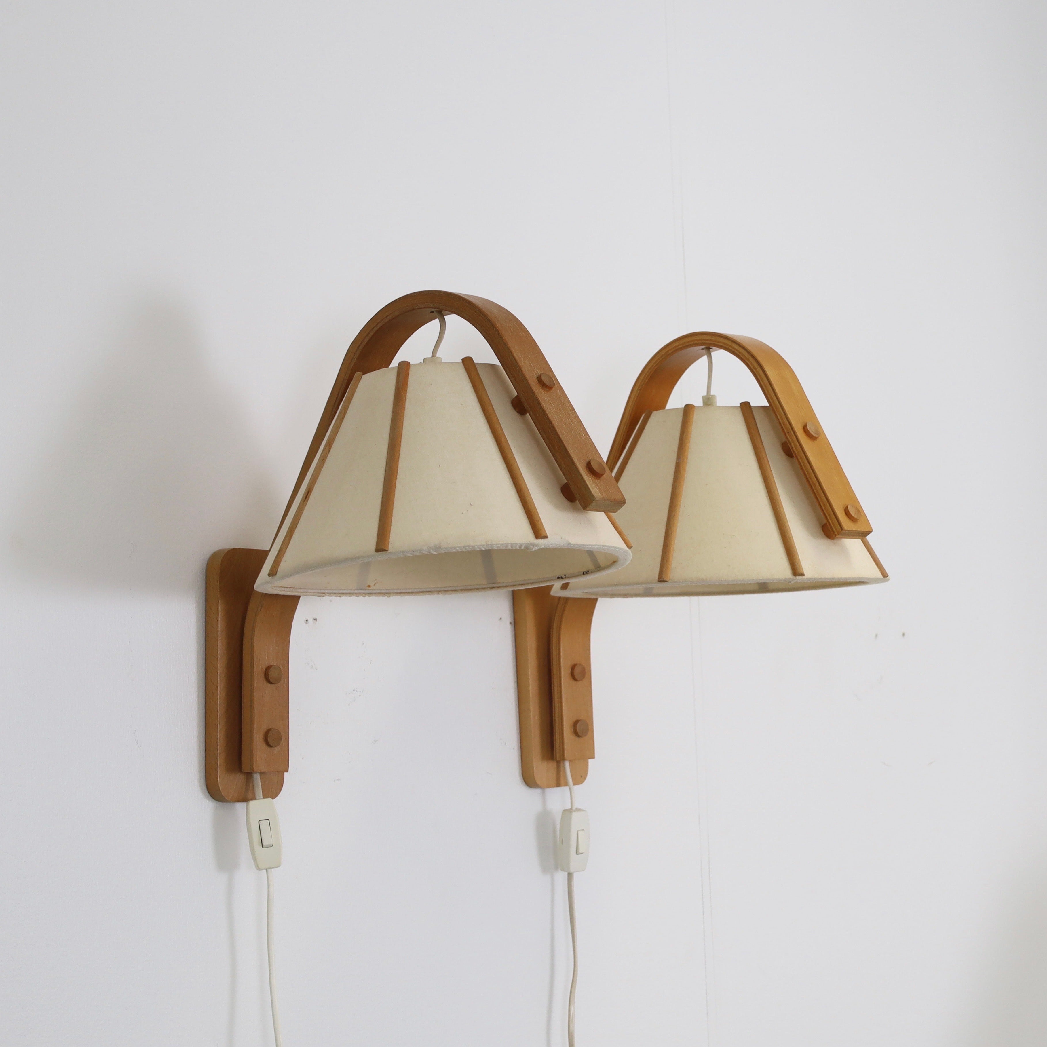Danish Scandinavian Modern Beech wood wall lamps by Jan Wickelgren, 1970s, Sweden