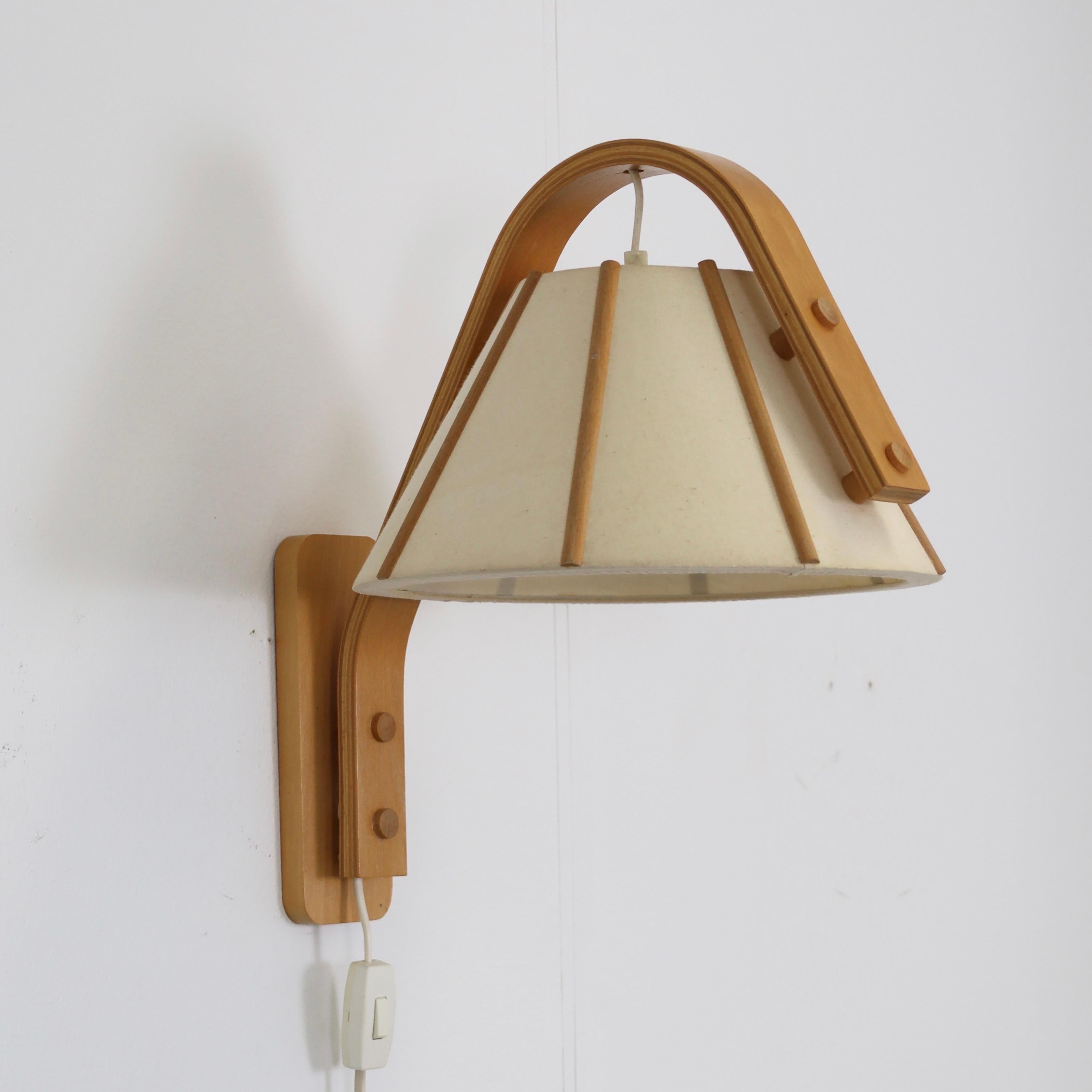 Scandinavian Modern Beech wood wall lamps by Jan Wickelgren, 1970s, Sweden 1