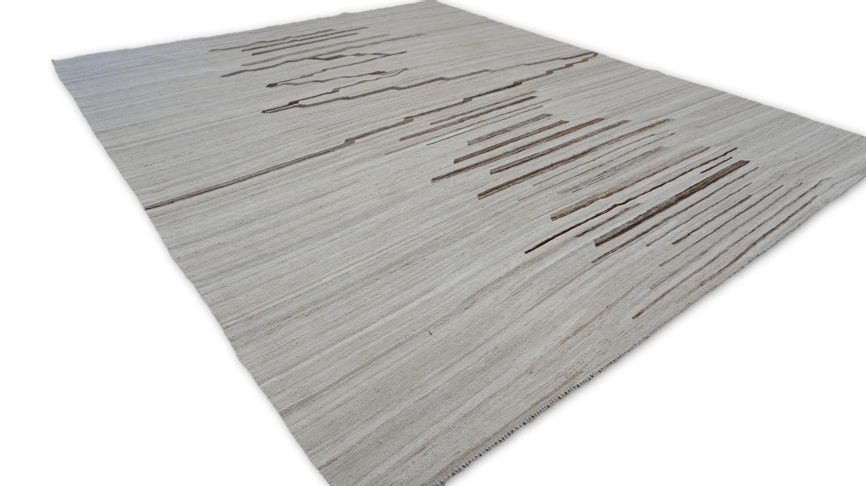 Lana The Modern Scandinavian Modern Beige and Brown Linear Motif Wool Kilim Rug 8'x10' in vendita