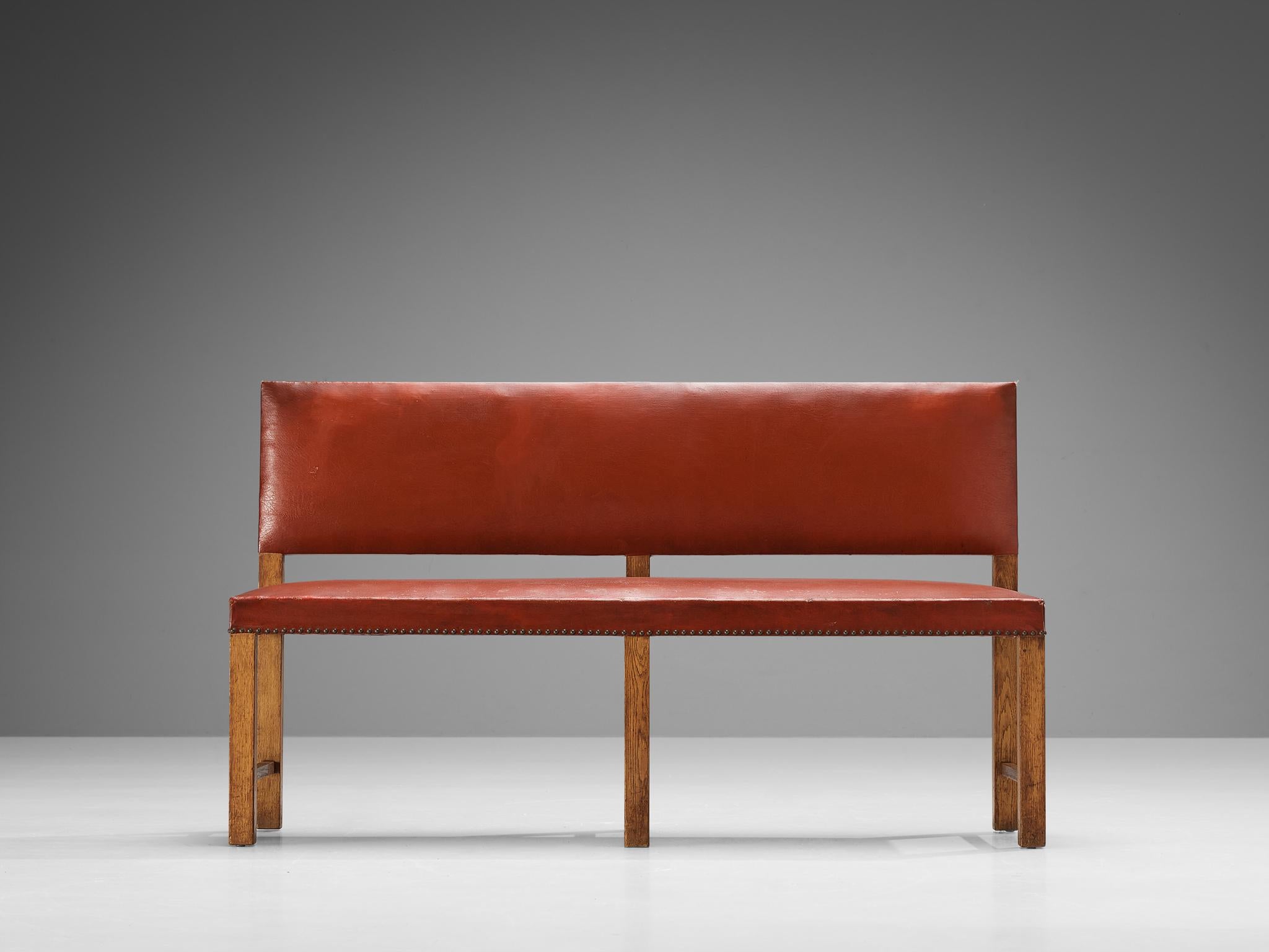 Scandinavian Modern Bench in Oak and Red Upholstery  In Good Condition For Sale In Waalwijk, NL