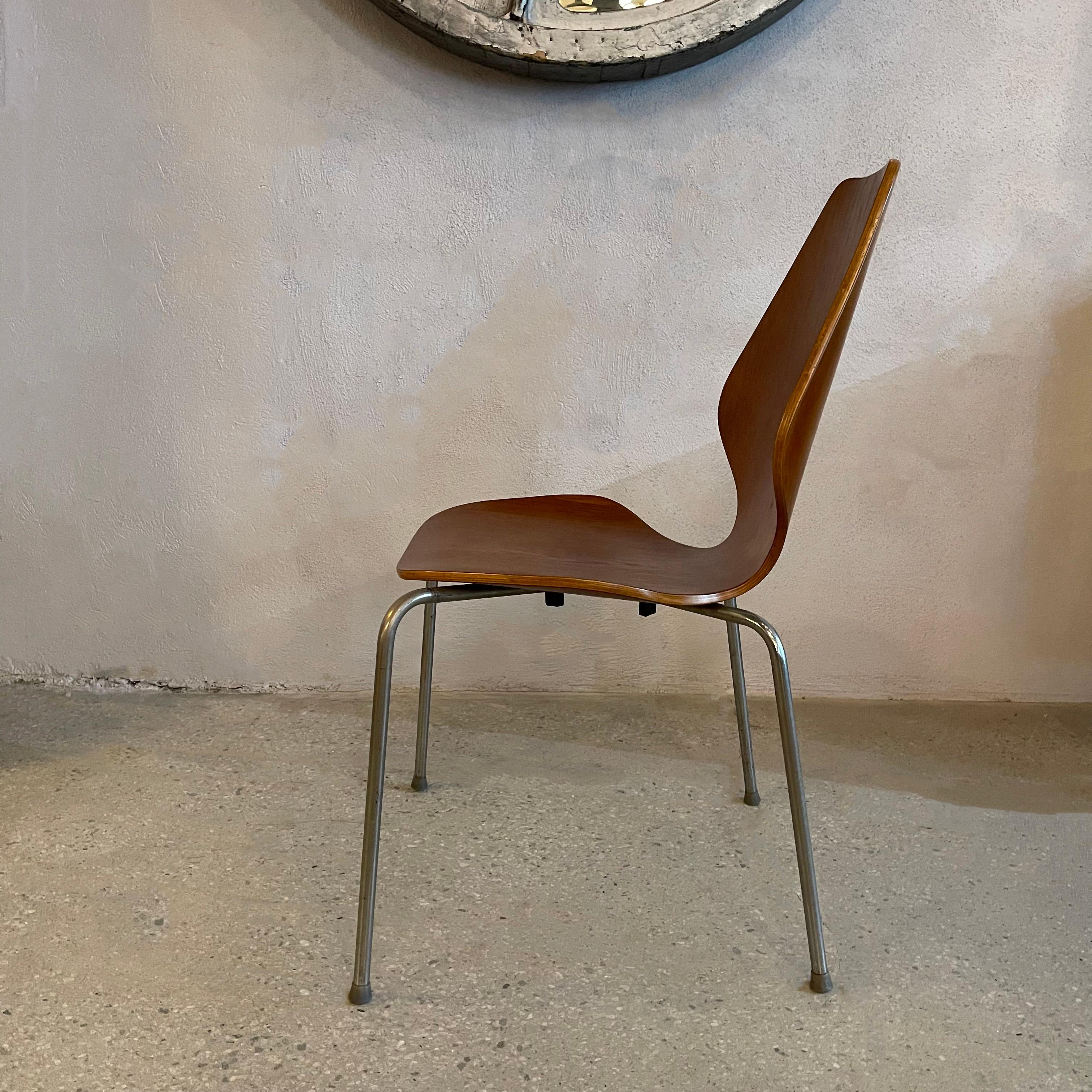 Danish Scandinavian Modern Bentwood And Chrome Side Chair For Sale