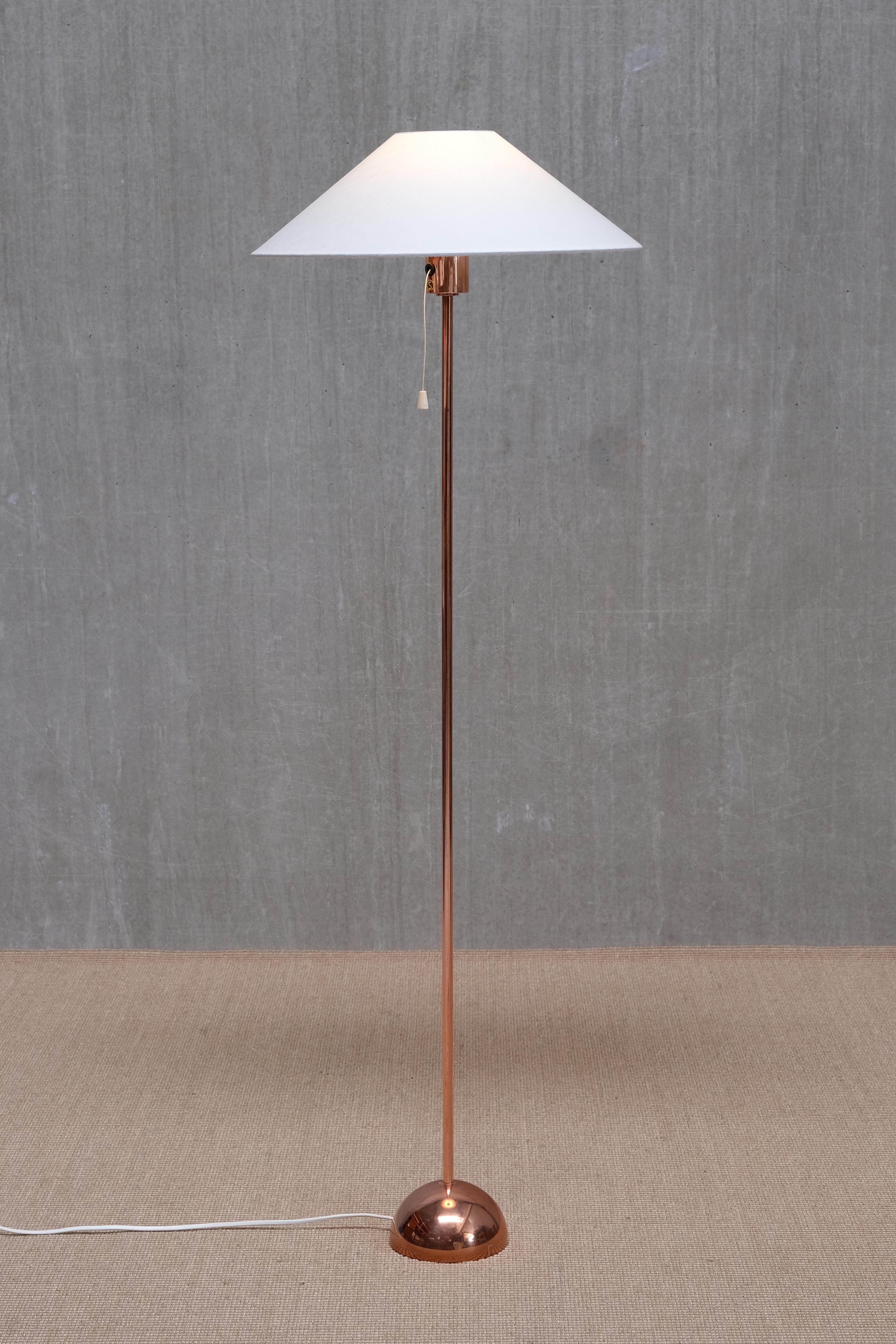 The Modern Scandinavian Bergboms 'G01' Stehleuchte aus Kupfer, Schweden, 1960er Jahre (Skandinavische Moderne) im Angebot