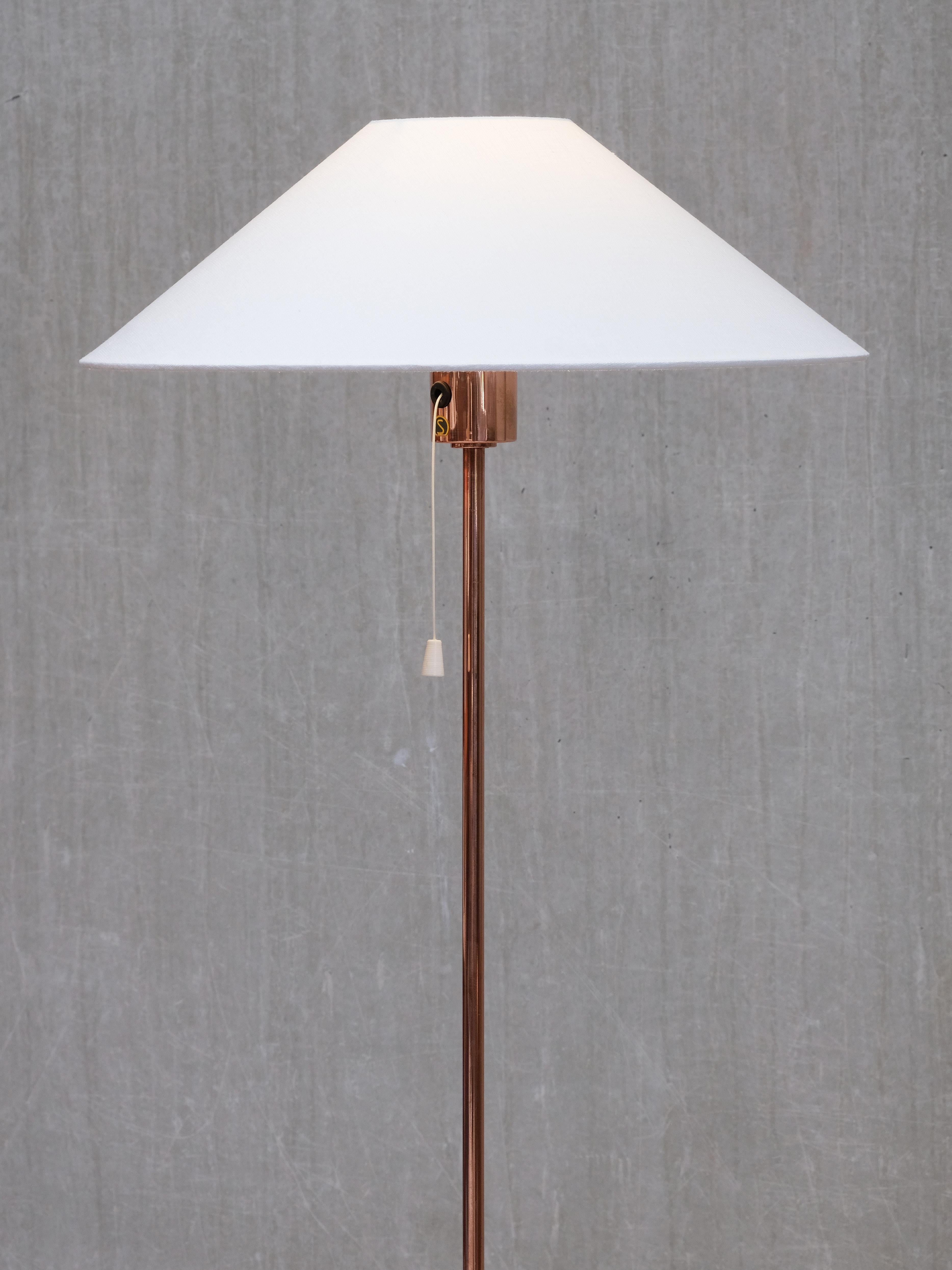 The Modern Scandinavian Bergboms 'G01' Stehleuchte aus Kupfer, Schweden, 1960er Jahre (Schwedisch) im Angebot