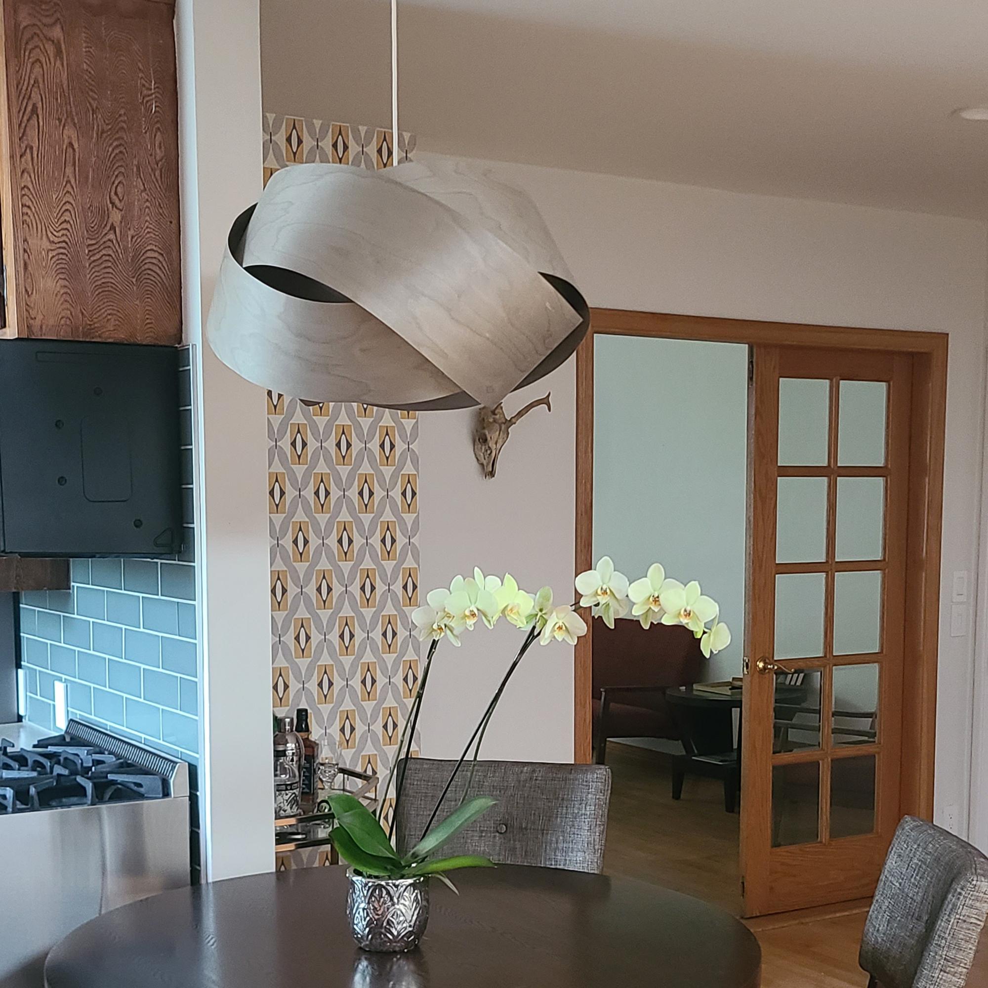 XXI secolo e contemporaneo Lampadario a sospensione Scandinavian Modern Betulla Grey Wood da 19 pollici
