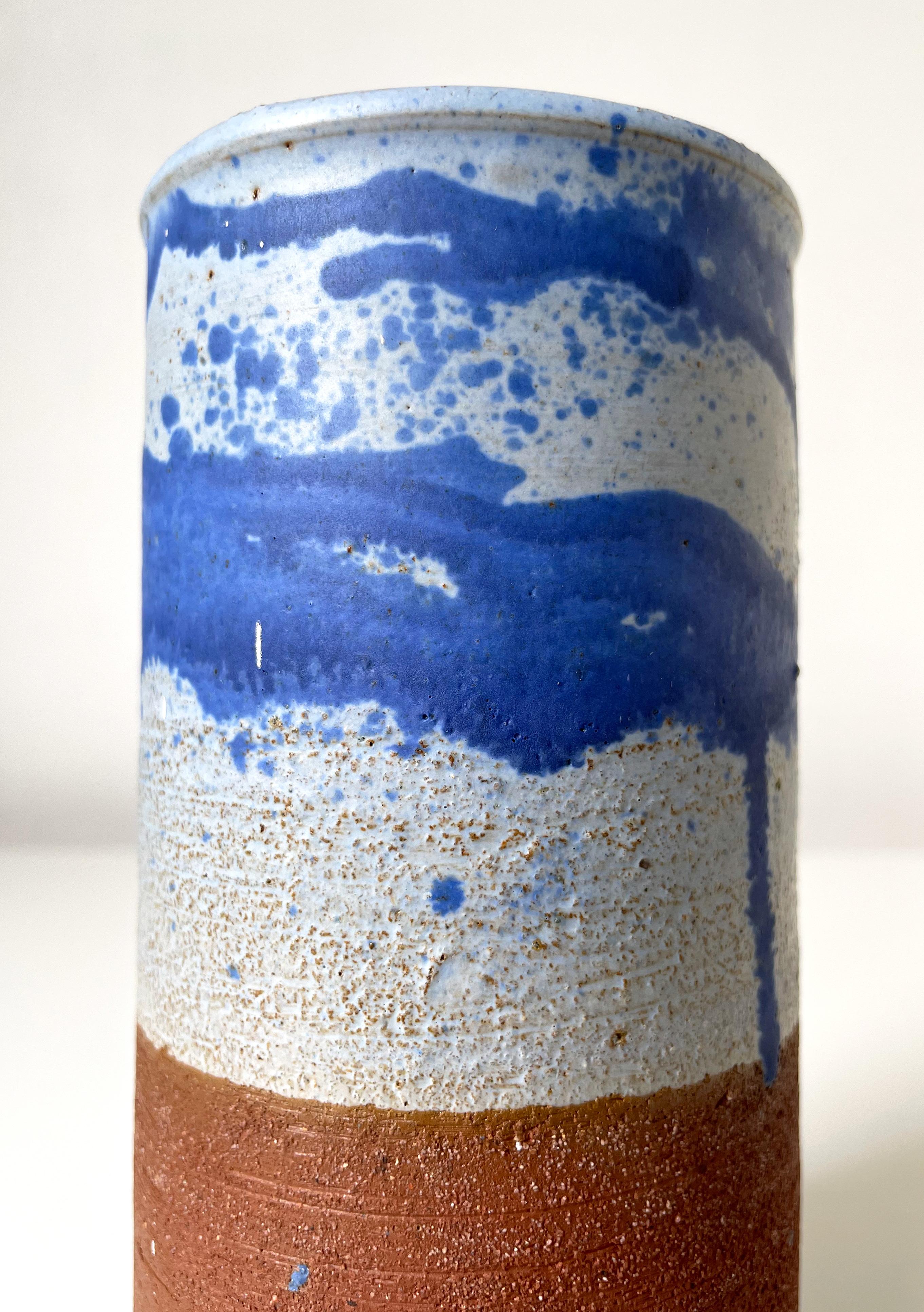 Scandinavian Modern 1960s Blue Splash Decor Ceramic Cylinder Vase For Sale 2