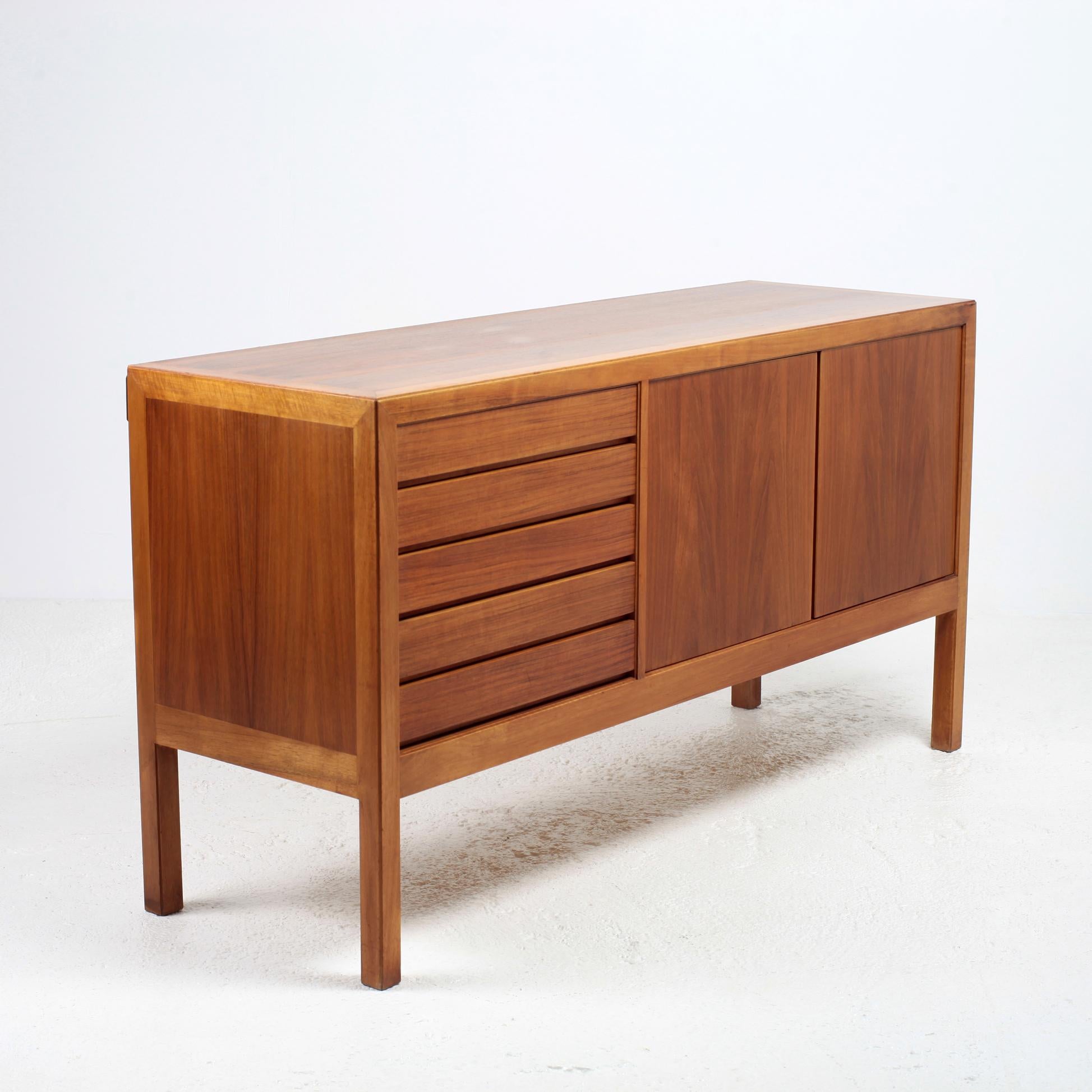 Mid-20th Century Scandinavian Modern Bookcase by Alf Svensson for Bodafors, 1963