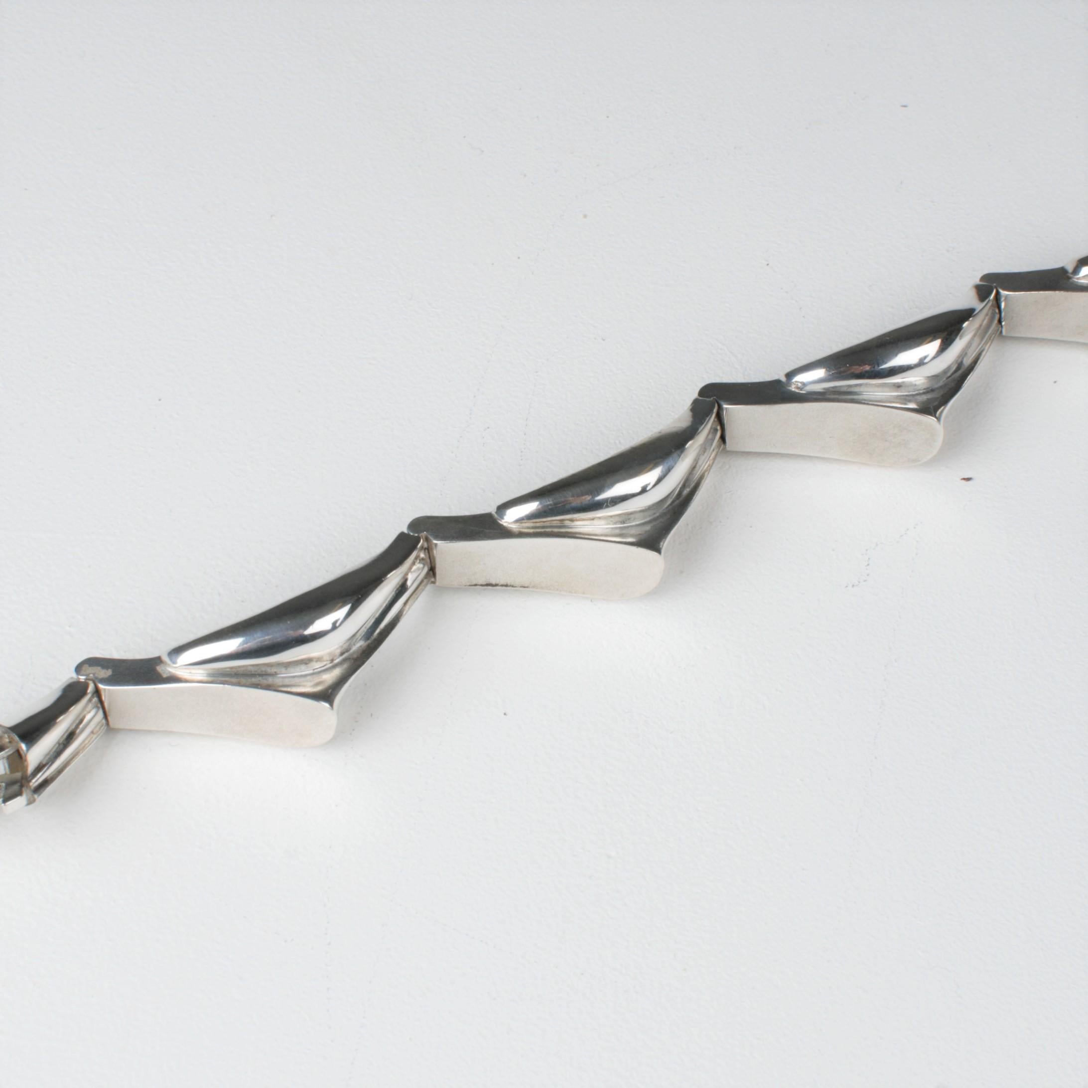 Scandinavian Modern Bracelet in Silver by Lapponia, Finland In Good Condition For Sale In Oslo, NO