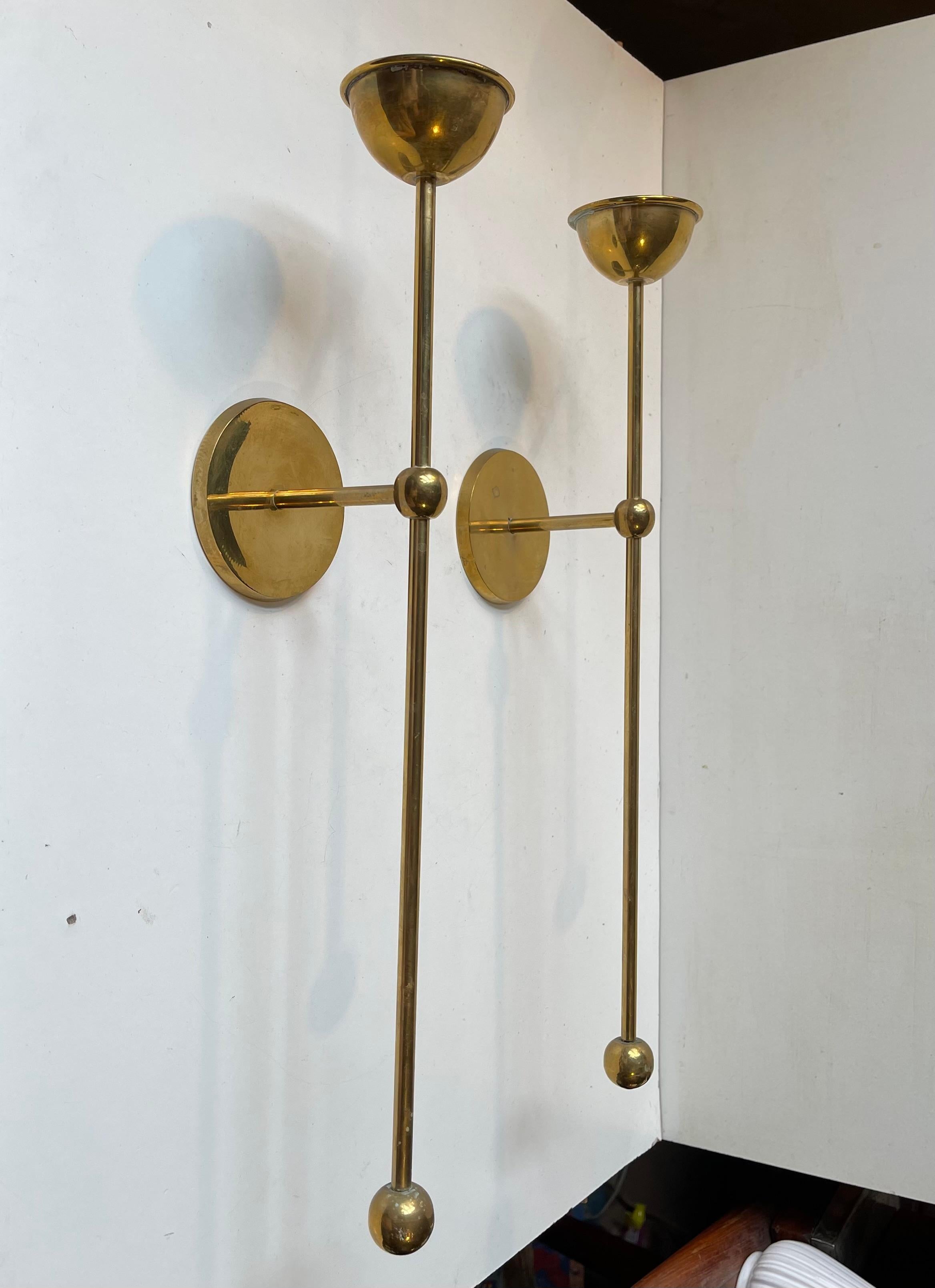 Skandinavisch-moderne Wandkerzenhalter aus Messing mit Gegengewicht im Zustand „Gut“ in Esbjerg, DK
