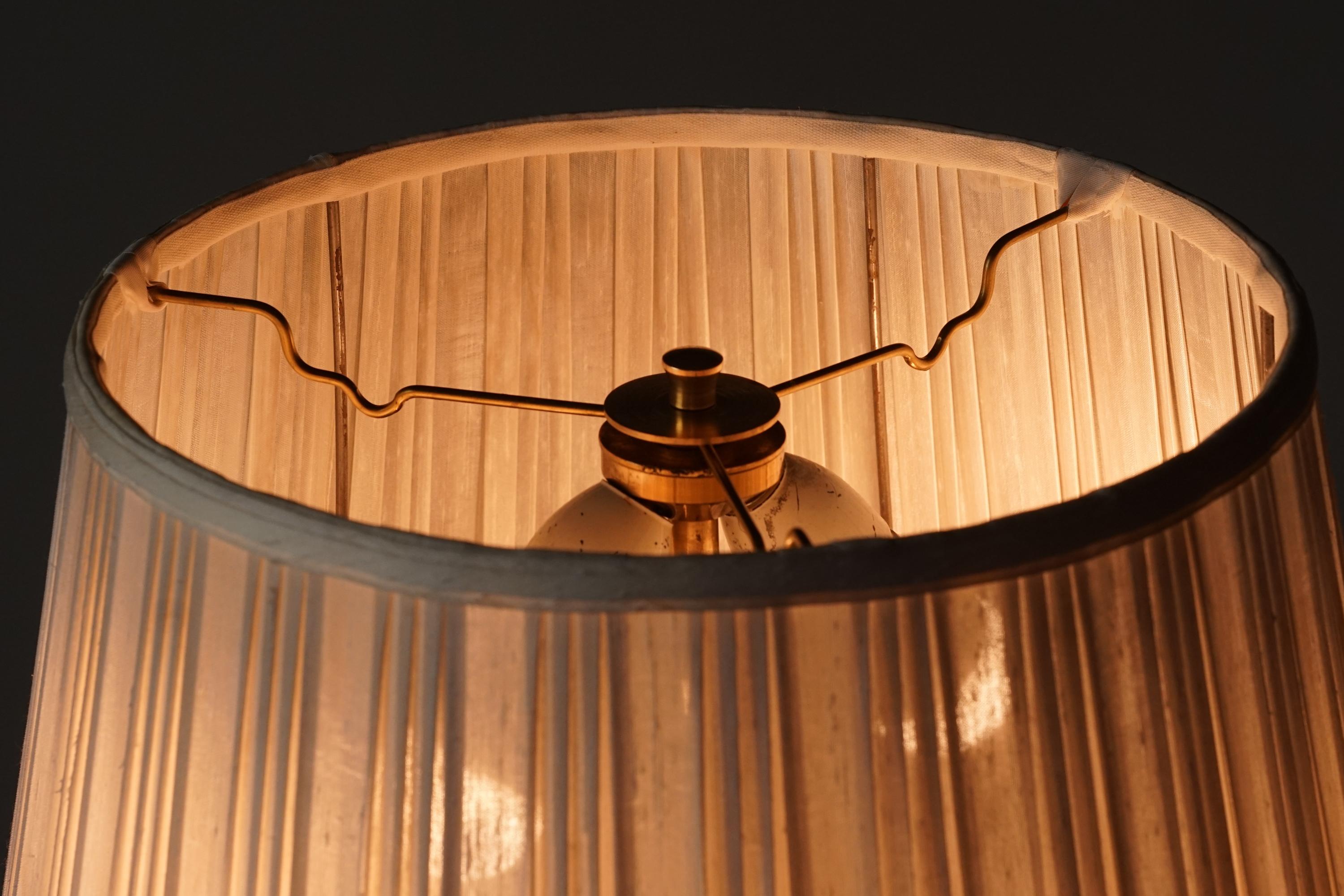 Scandinavian Modern Brass Floor Lamp, 1950s/1960s For Sale 4