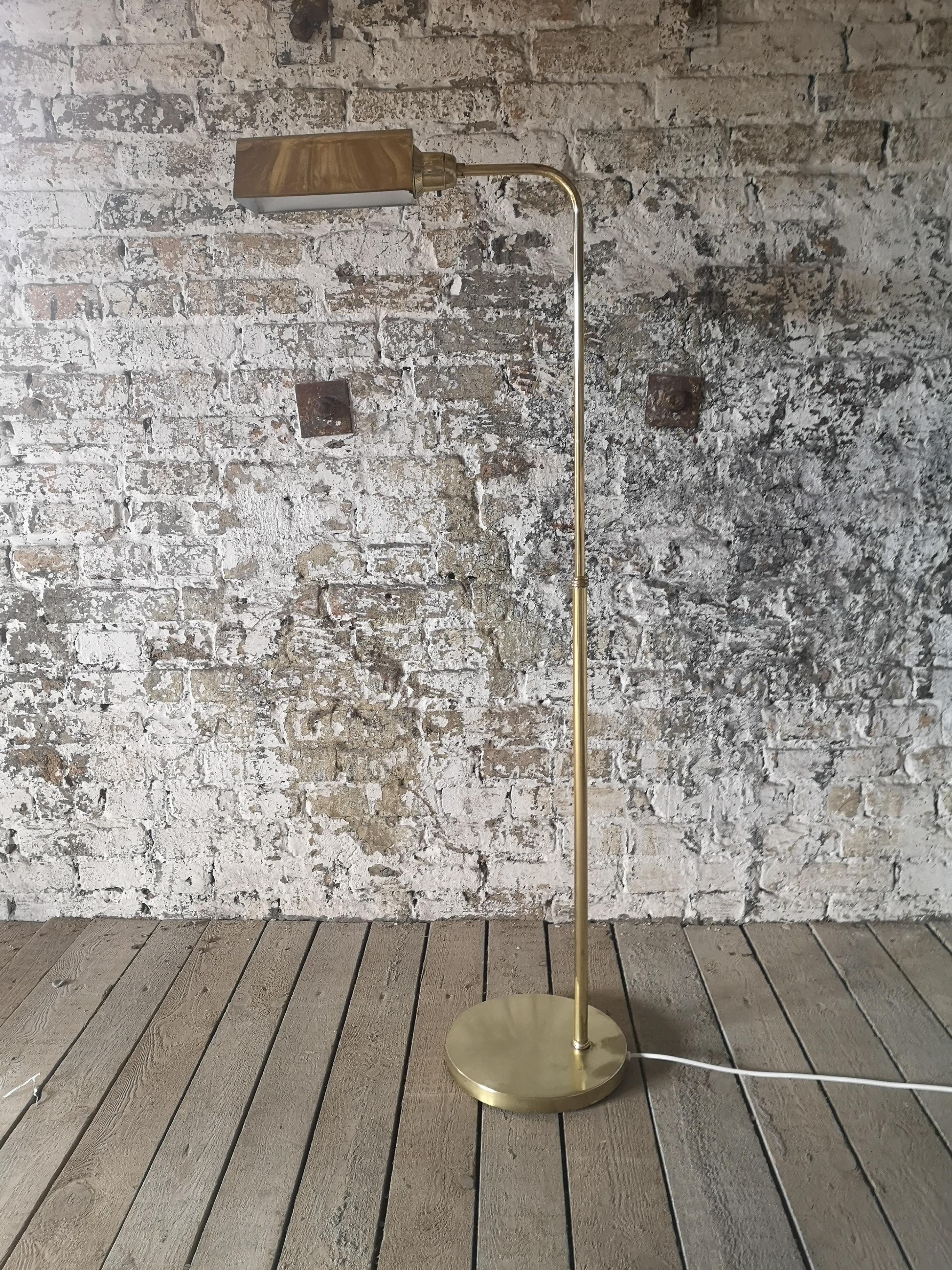 This nice brass floor lamp produced in Sweden at Ewå, was designed by Erik Wermå.
The lamp has a nice brass structure and gives that cool 1970s into 1980s look.  

Condition: Good condition. Minor flaws. New wiring

Measures: H 126, W 42