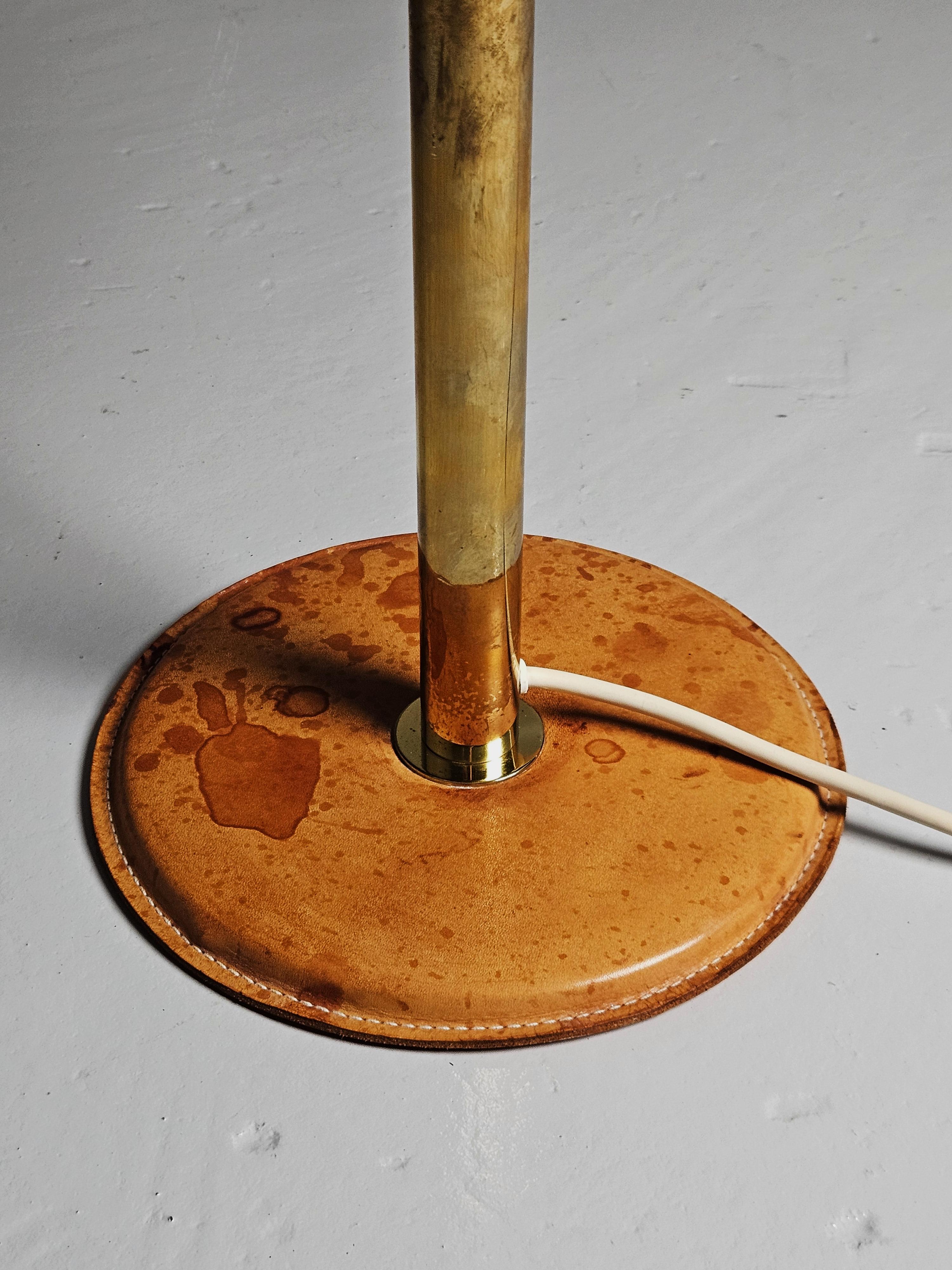 Swedish Scandinavian modern brass table lamp 'Bumling' by Anders Pehrson, Sweden, 1960s For Sale