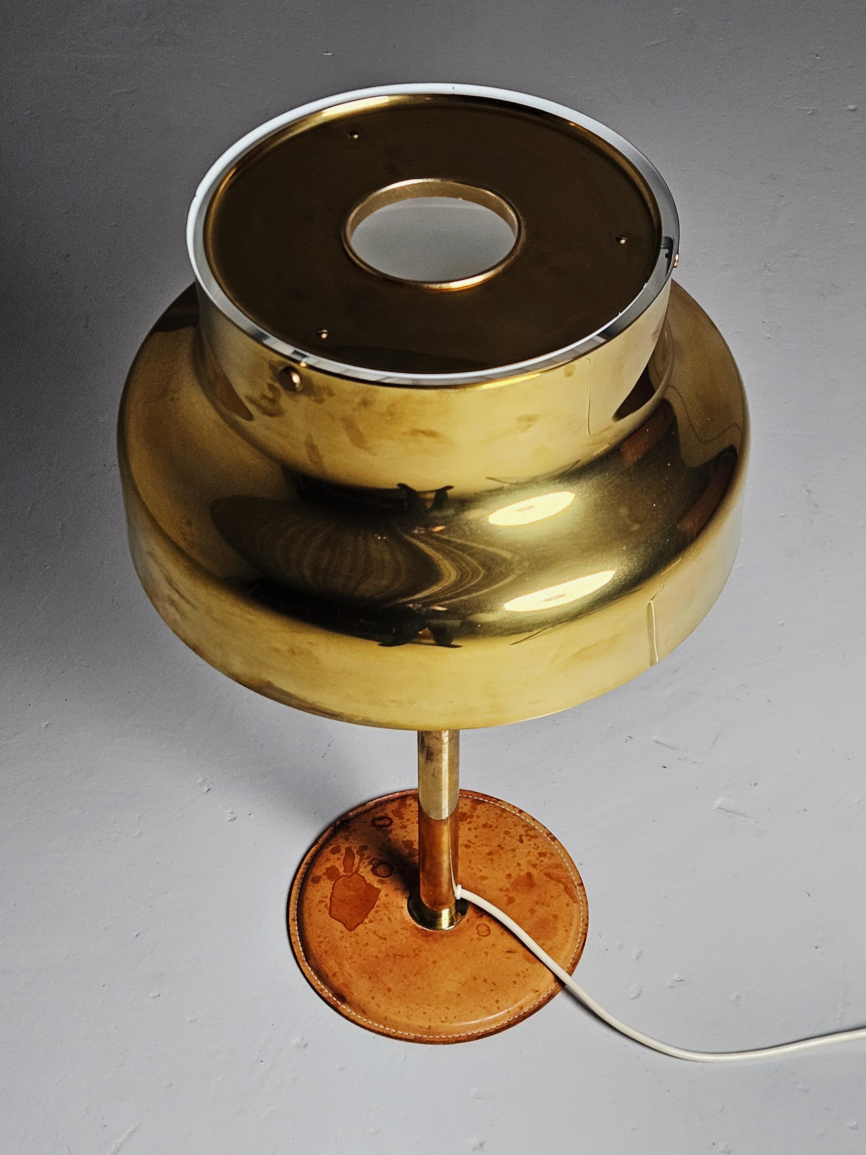Scandinavian modern brass table lamp 'Bumling' by Anders Pehrson, Sweden, 1960s In Good Condition For Sale In Eskilstuna, SE